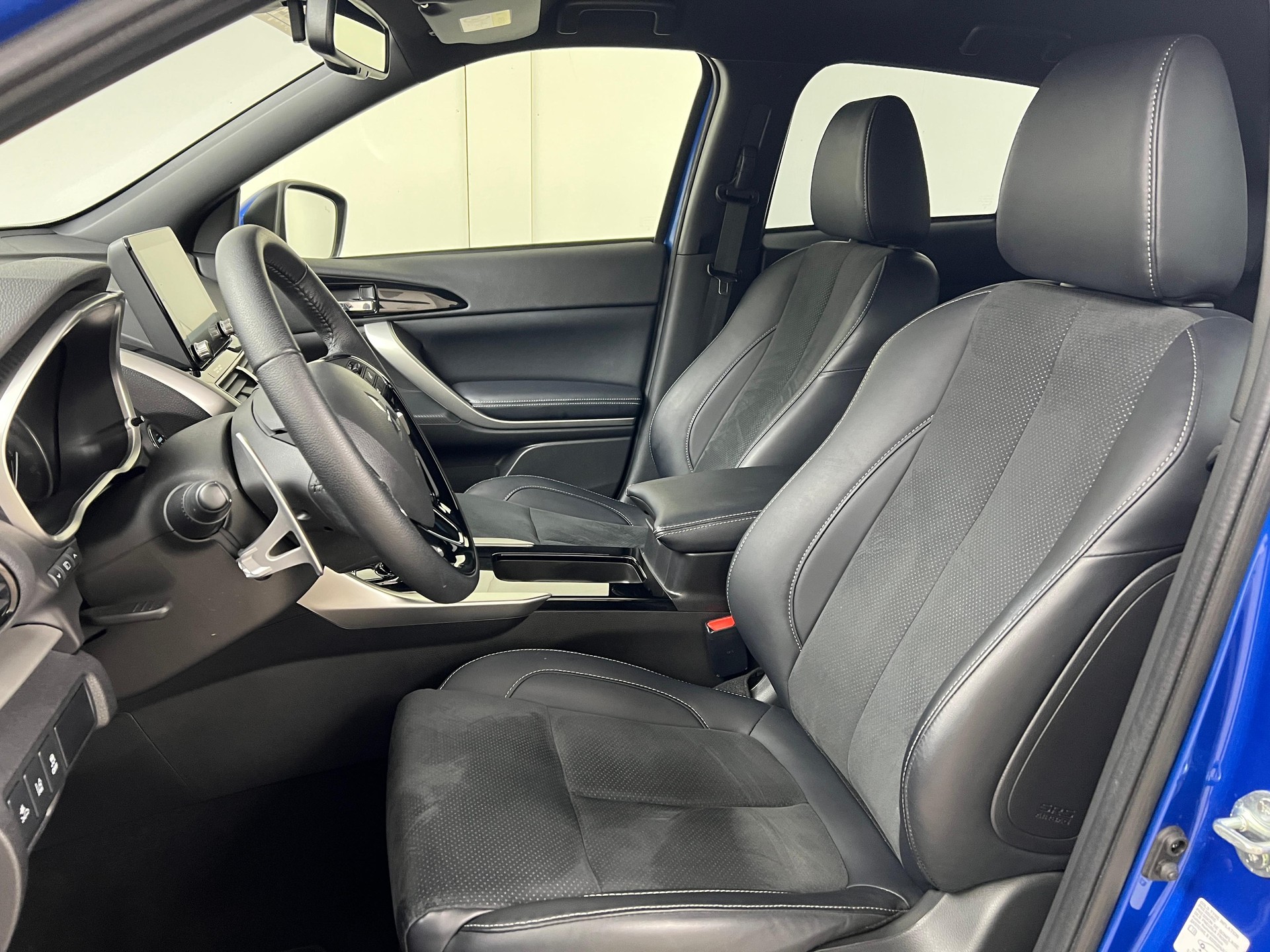MITSUBISHI Eclipse Cross 2.4 PHEV Intense 4x4 / ab 3,99% Leasing bei Abschluss einer Protect Autoversicherung-image-6