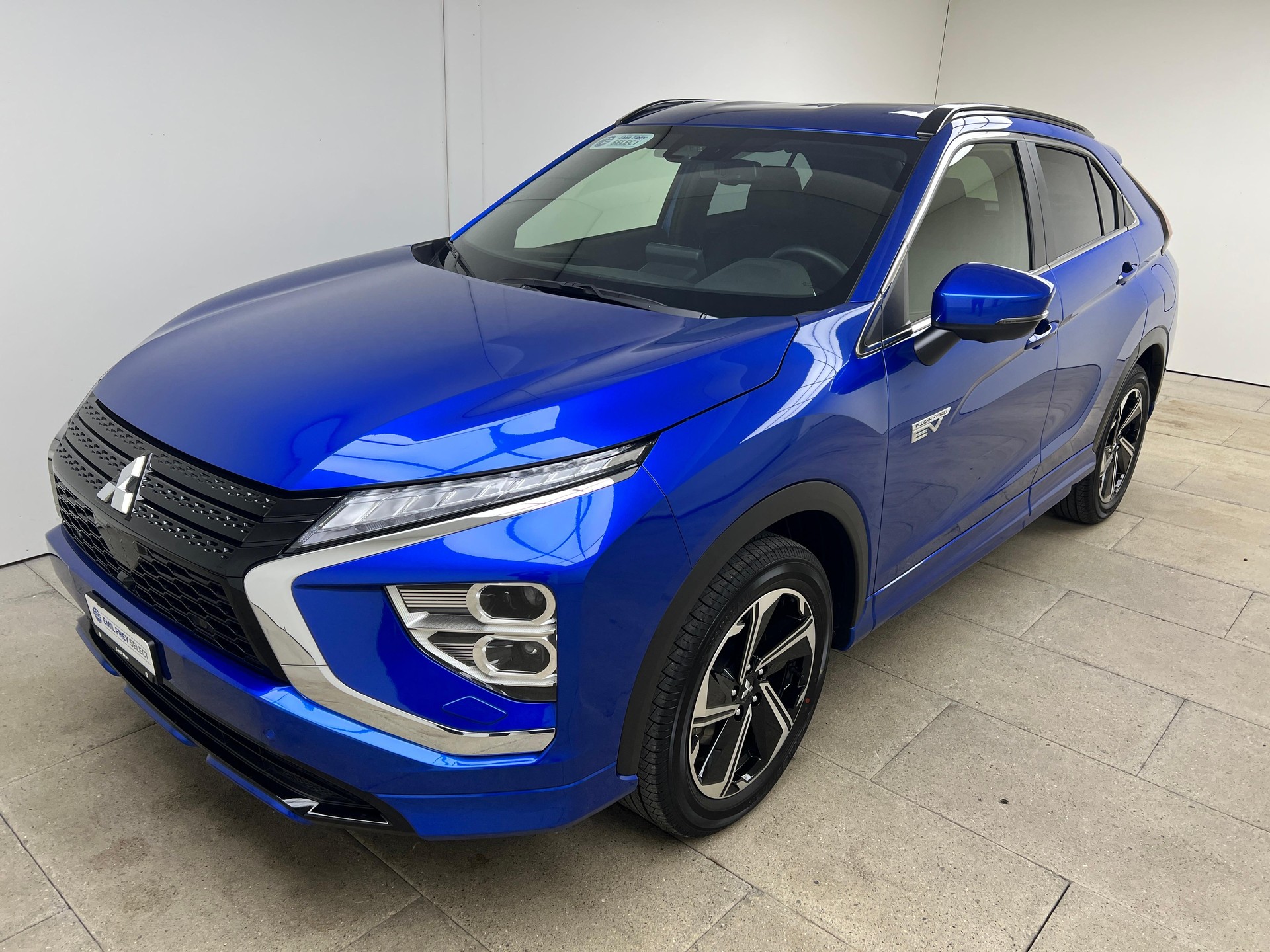 MITSUBISHI Eclipse Cross 2.4 PHEV Intense 4x4 / ab 3,99% Leasing bei Abschluss einer Protect Autoversicherung-showroom-element-1