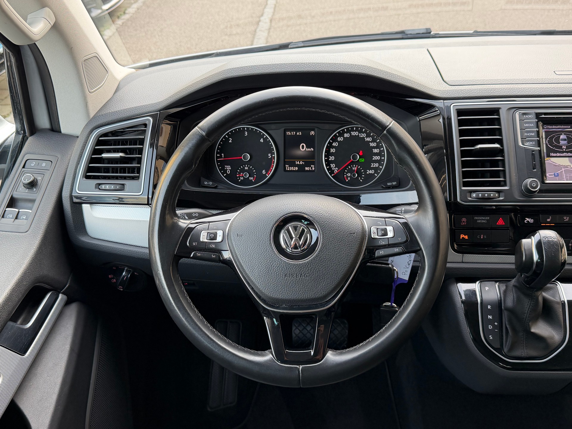 VW T6 Multivan 2.0 TDI Highline Liberty 4Mot. DSG-image-17