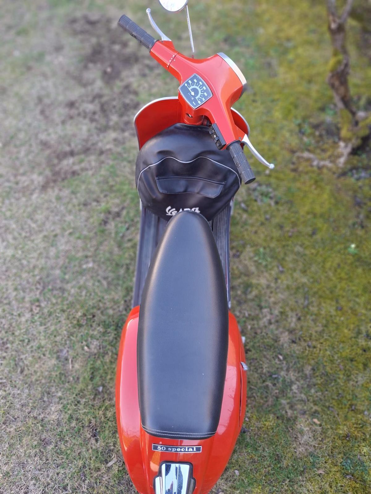 PIAGGIO Vespa 50 Special-image-1