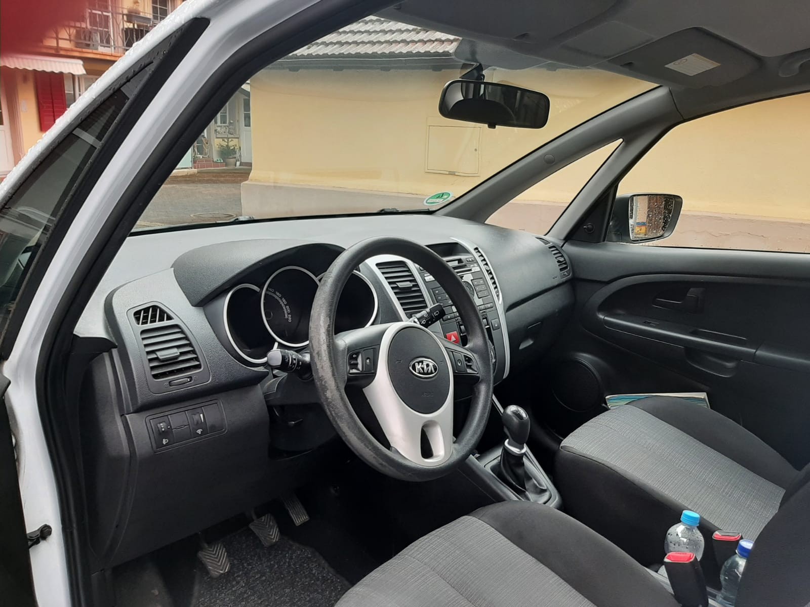 KIA Venga 1.4 CVVT Basic-image-2