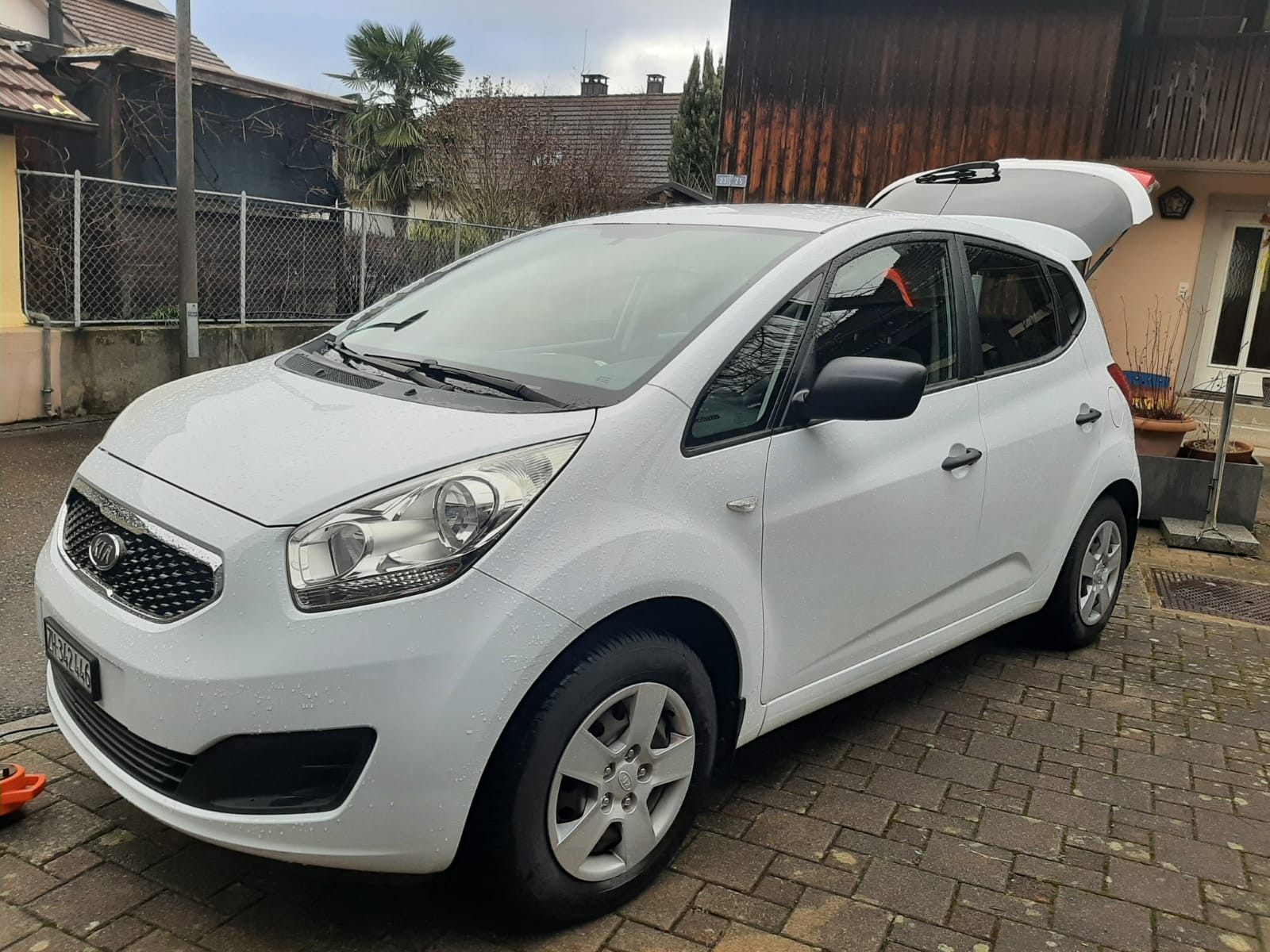 KIA Venga 1.4 CVVT Basic-image-1