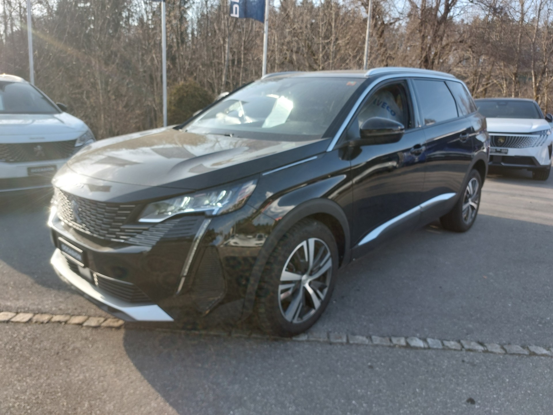 PEUGEOT 5008-image-1