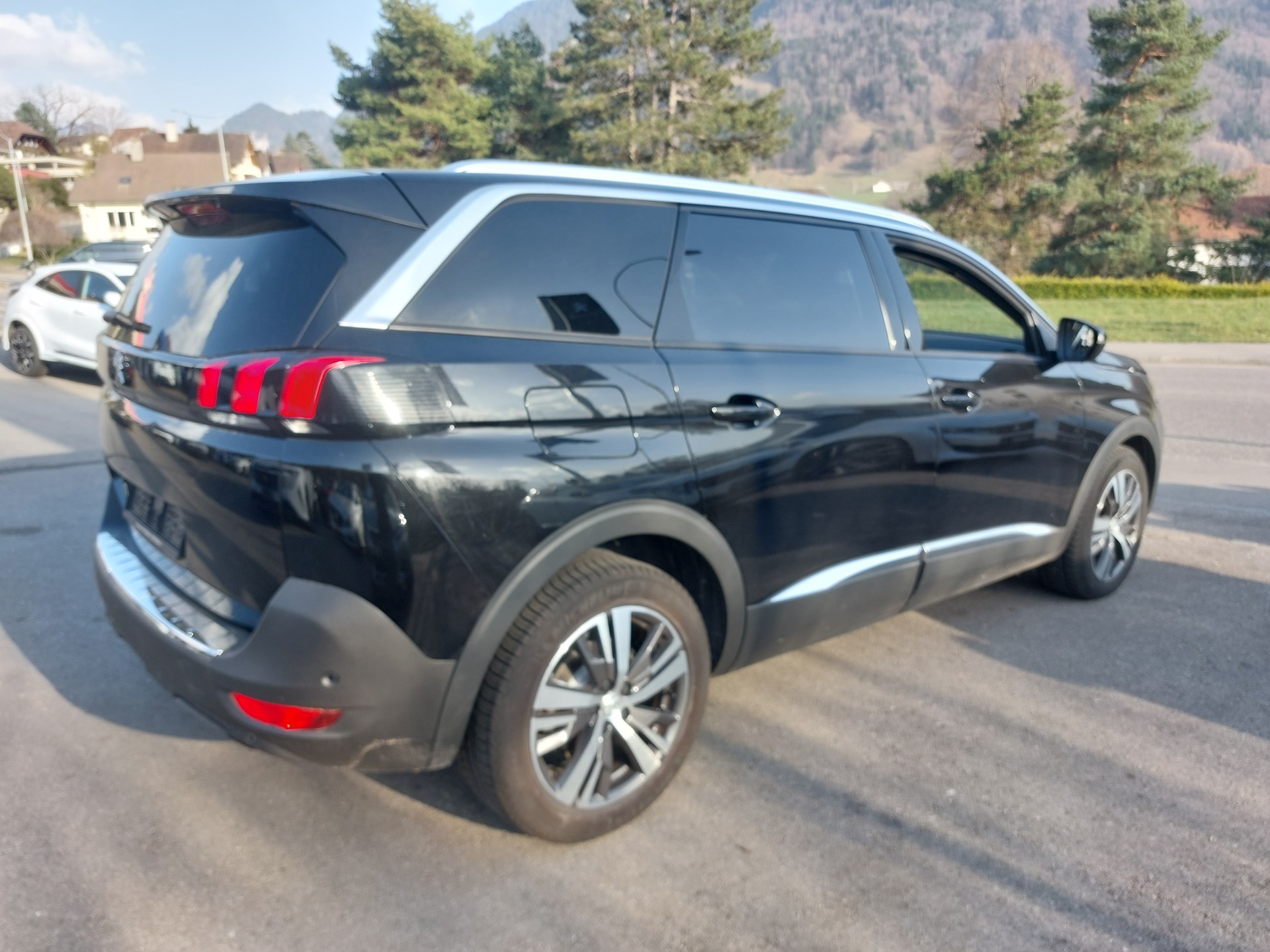 PEUGEOT 5008-image-5