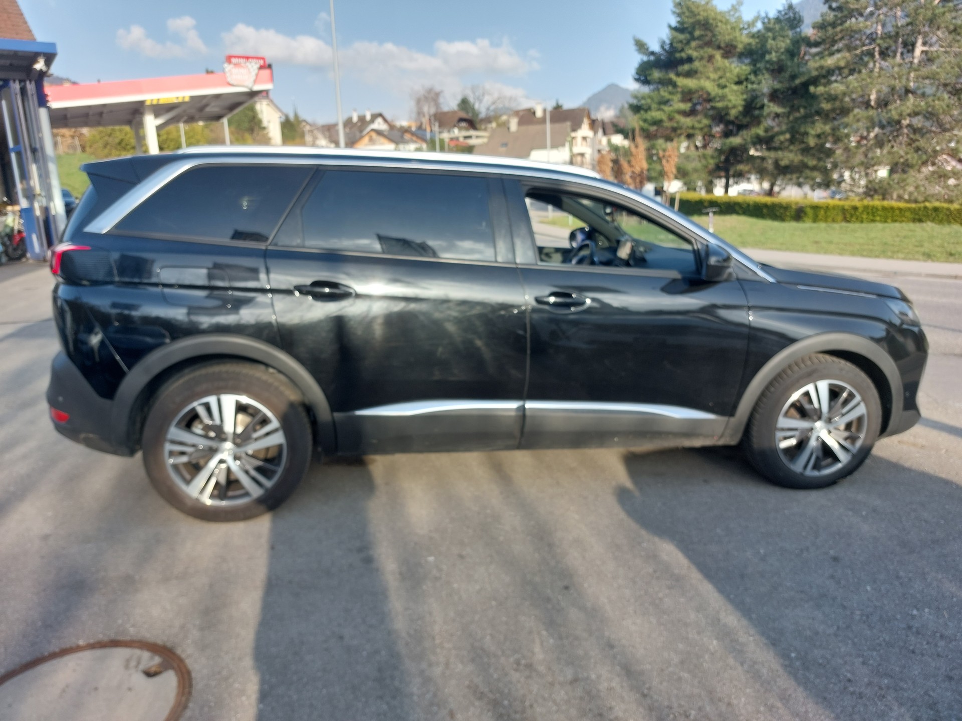 PEUGEOT 5008-image-4