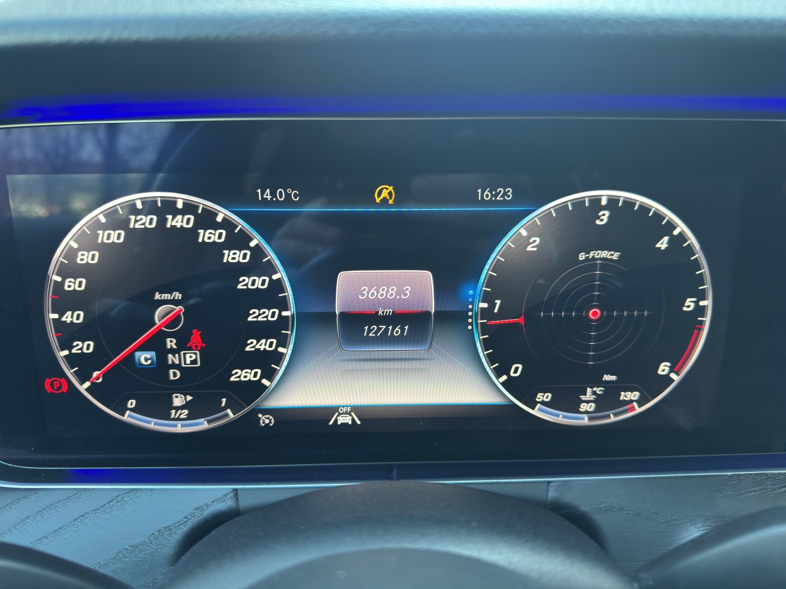 MERCEDES-BENZ E 220 d AMG Line 9G-Tronic-image-8