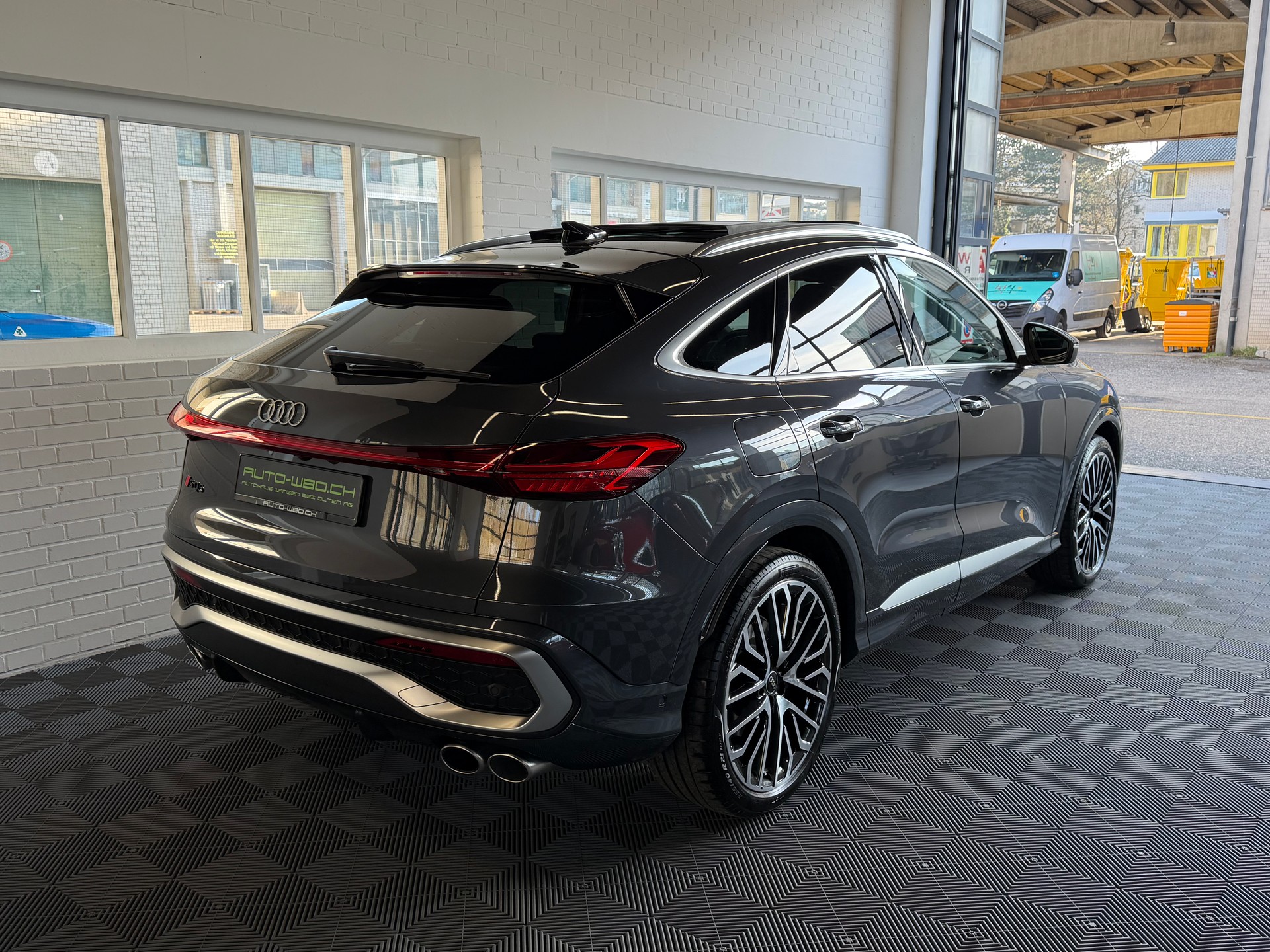 AUDI SQ5 Sportback SB TFSI 4X4 367 PS quattro S-tronic-showroom-element-2