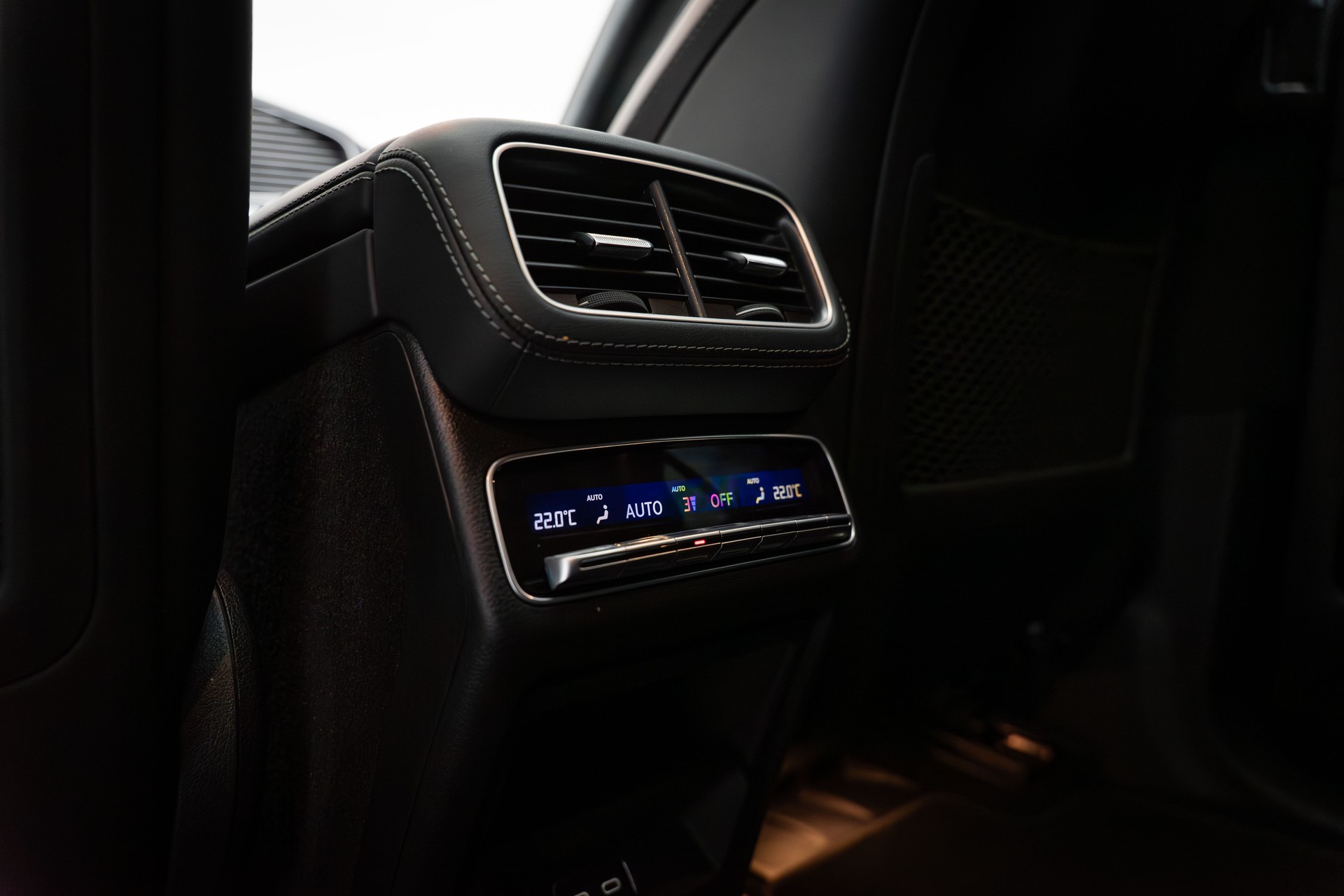 MERCEDES-BENZ GLE 53 AMG 4matic+ Coupé-image-25
