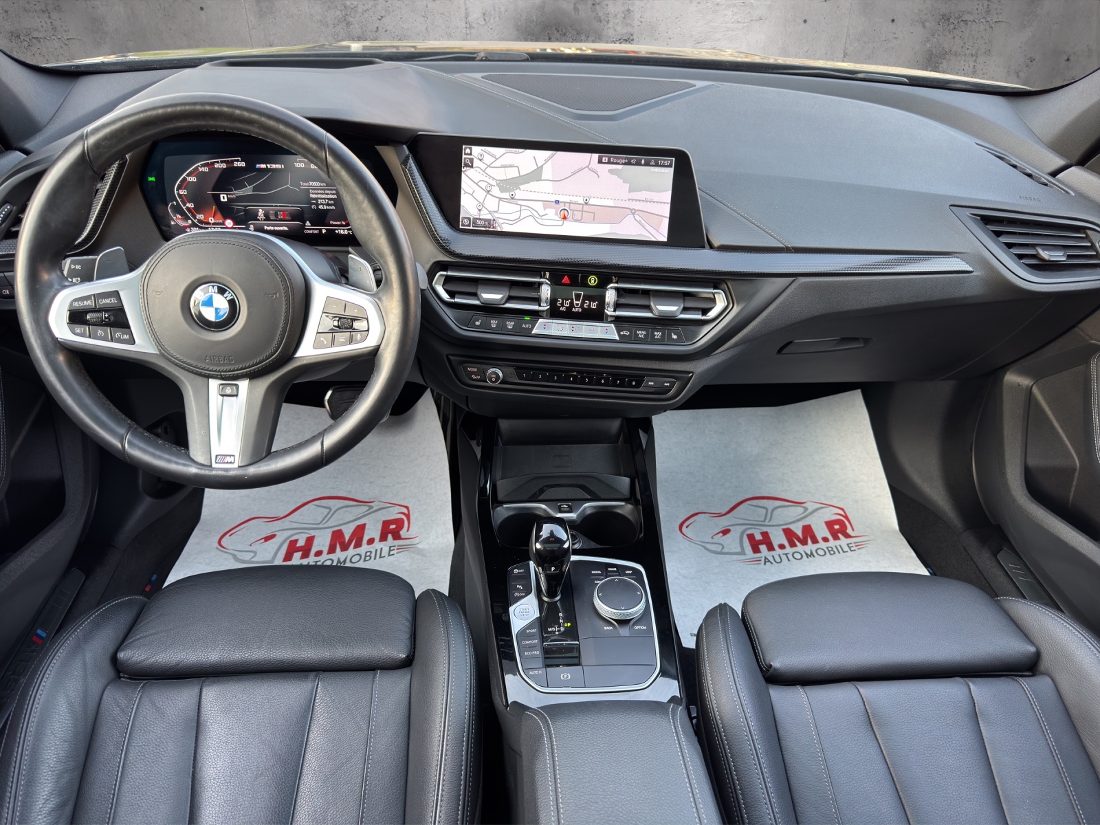 BMW M135i xDrive Steptronic-image-9
