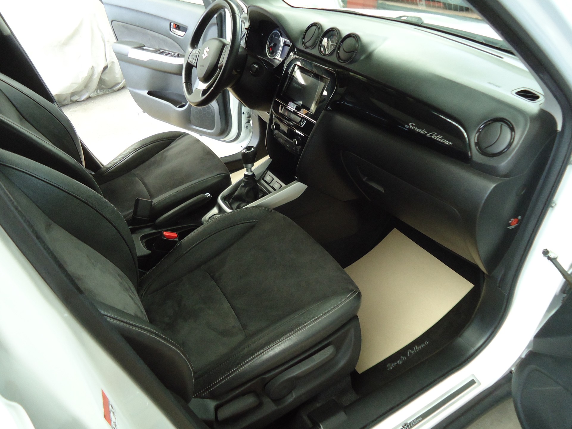 SUZUKI Vitara 1.6 TD Sergio Cellano Top-image-6