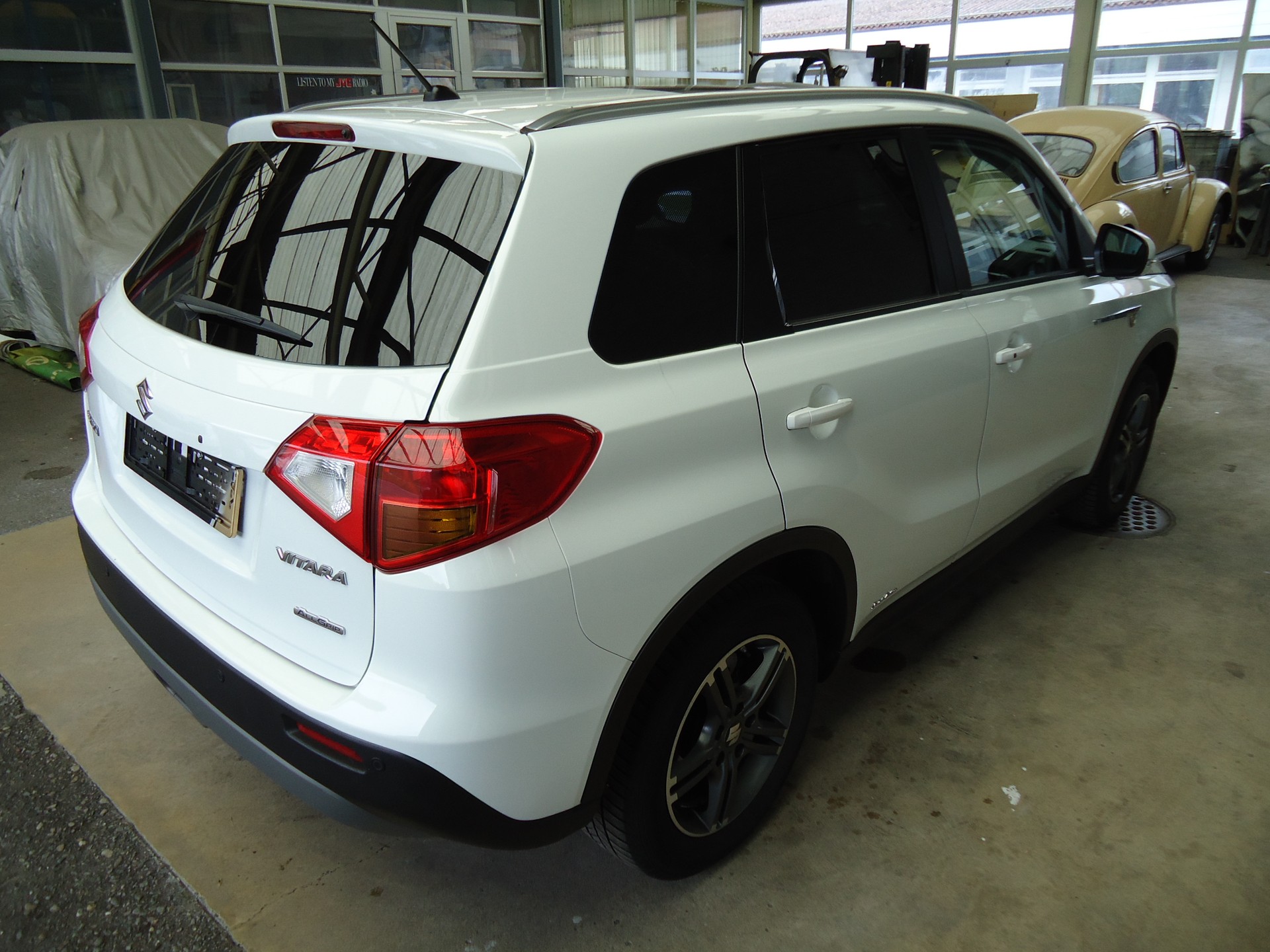 SUZUKI Vitara 1.6 TD Sergio Cellano Top-image-3