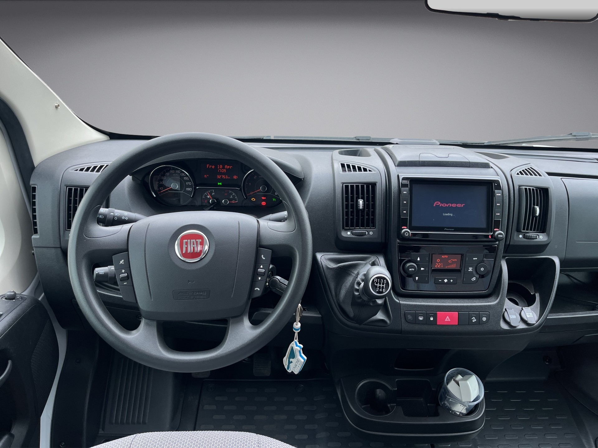 WEINSBERG CaraSuite 700MEG 5 Schlafplätze, K250 Fiat Ducato-image-9
