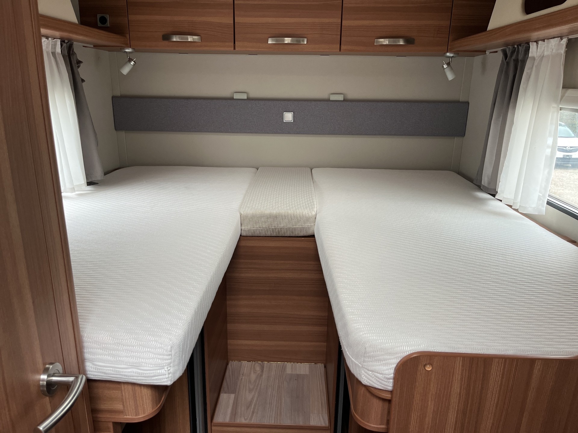 WEINSBERG CaraSuite 700MEG 5 Schlafplätze, K250 Fiat Ducato-image-15
