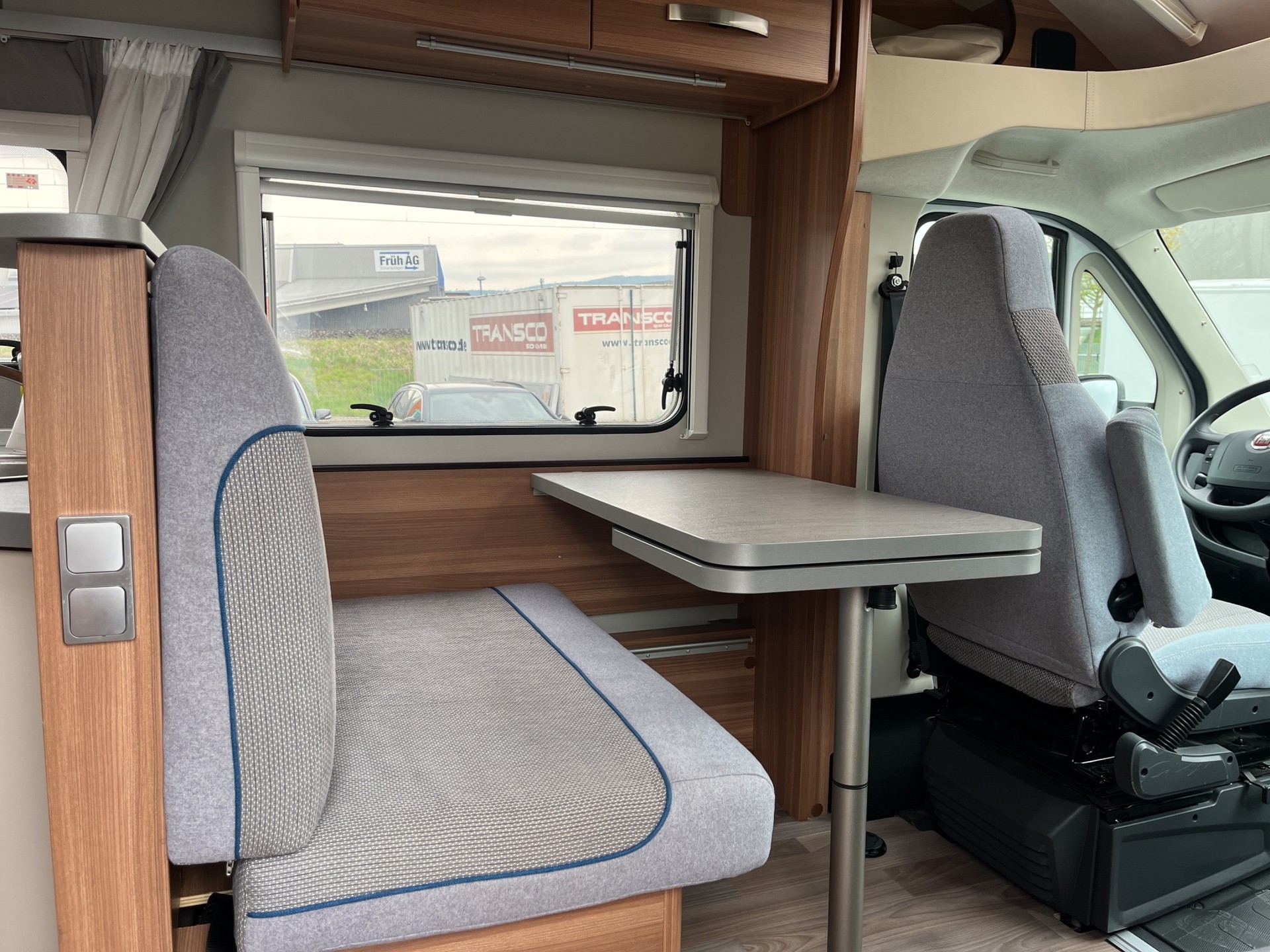 WEINSBERG CaraSuite 700MEG 5 Schlafplätze, K250 Fiat Ducato-image-10