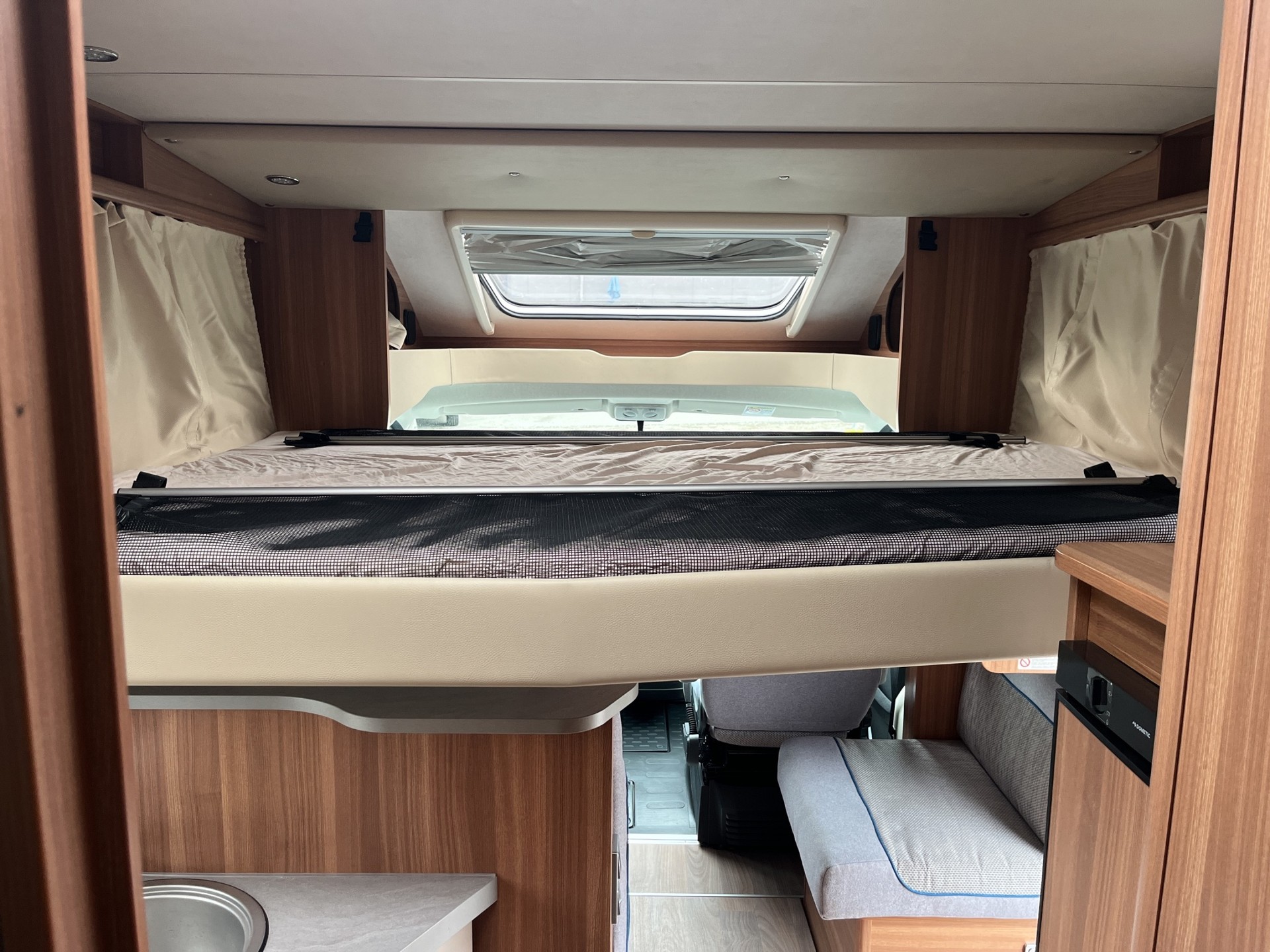 WEINSBERG CaraSuite 700MEG 5 Schlafplätze, K250 Fiat Ducato-image-14