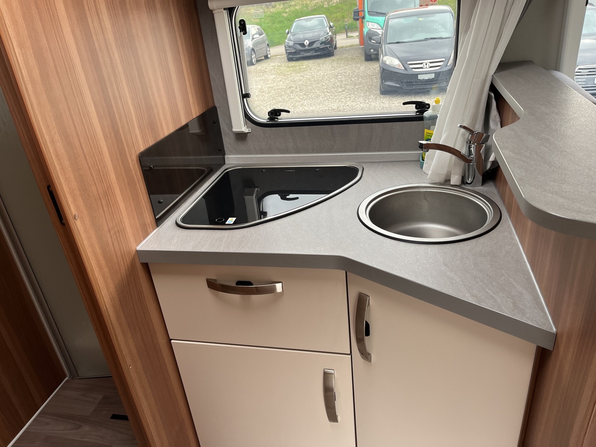 WEINSBERG CaraSuite 700MEG 5 Schlafplätze, K250 Fiat Ducato-image-12