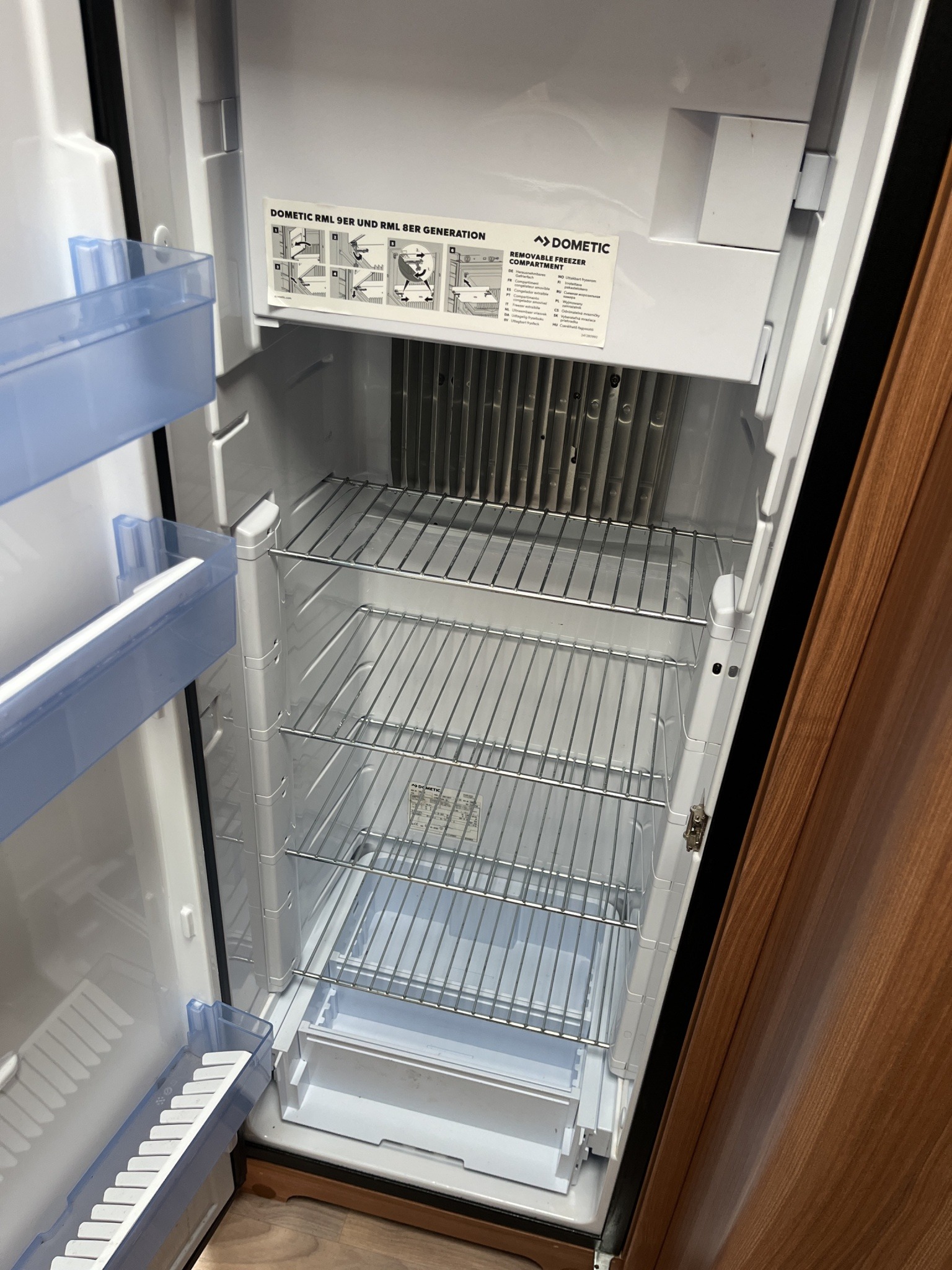 WEINSBERG CaraSuite 700MEG 5 Schlafplätze, K250 Fiat Ducato-image-18