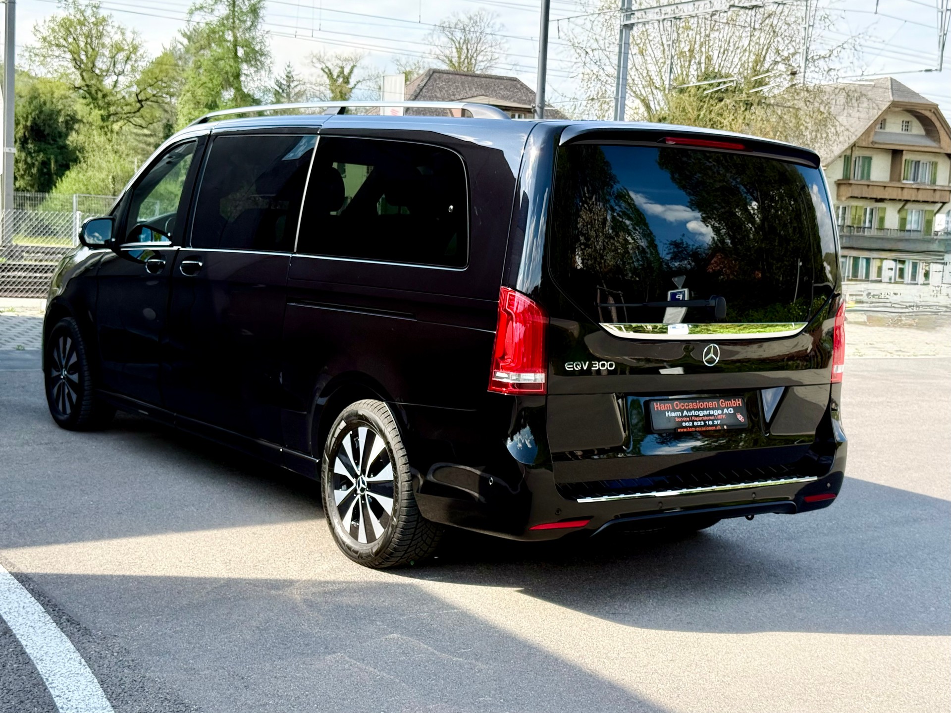 MERCEDES-BENZ EQV 300 extralang-Abstandtempomat, 07 Plätzer, 360-Kamera,-showroom-element-3