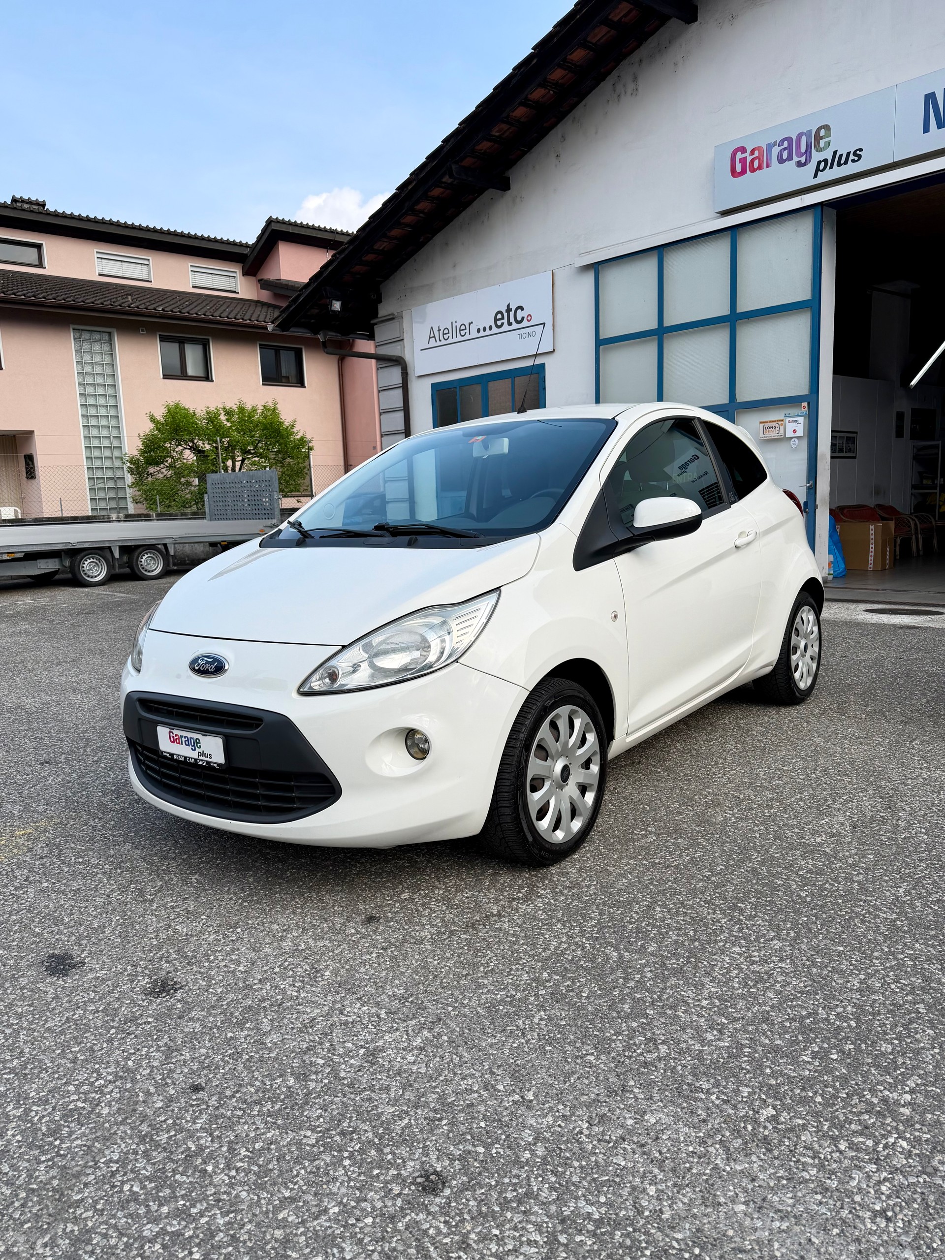 FORD KA 1.25 Titanium-image-2
