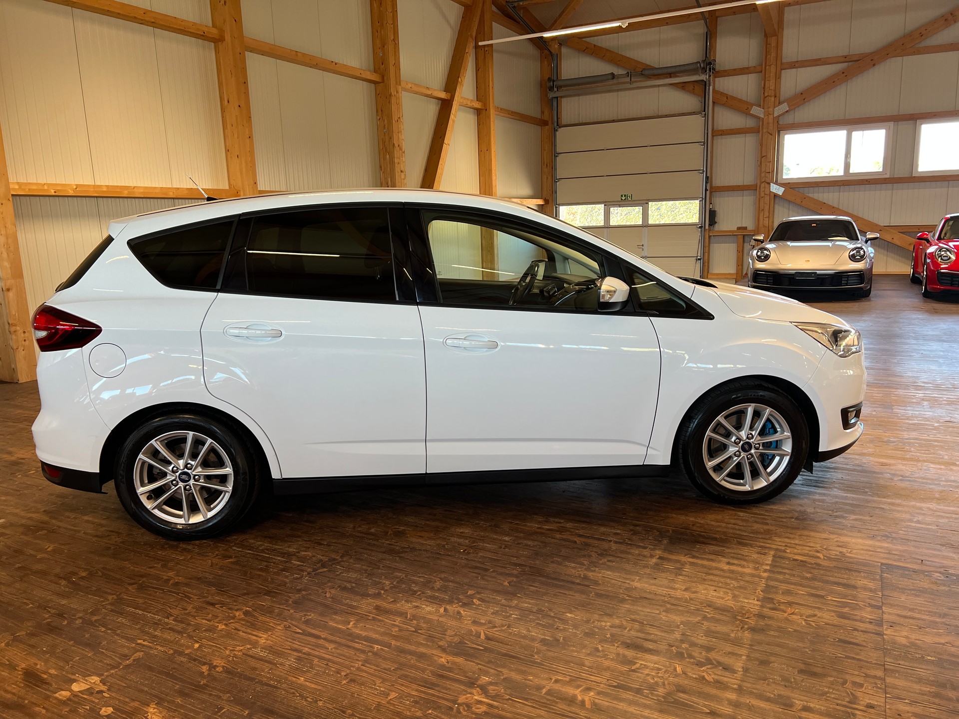 FORD C-Max 2.0 TDCi Trend PowerShift-showroom-element-3
