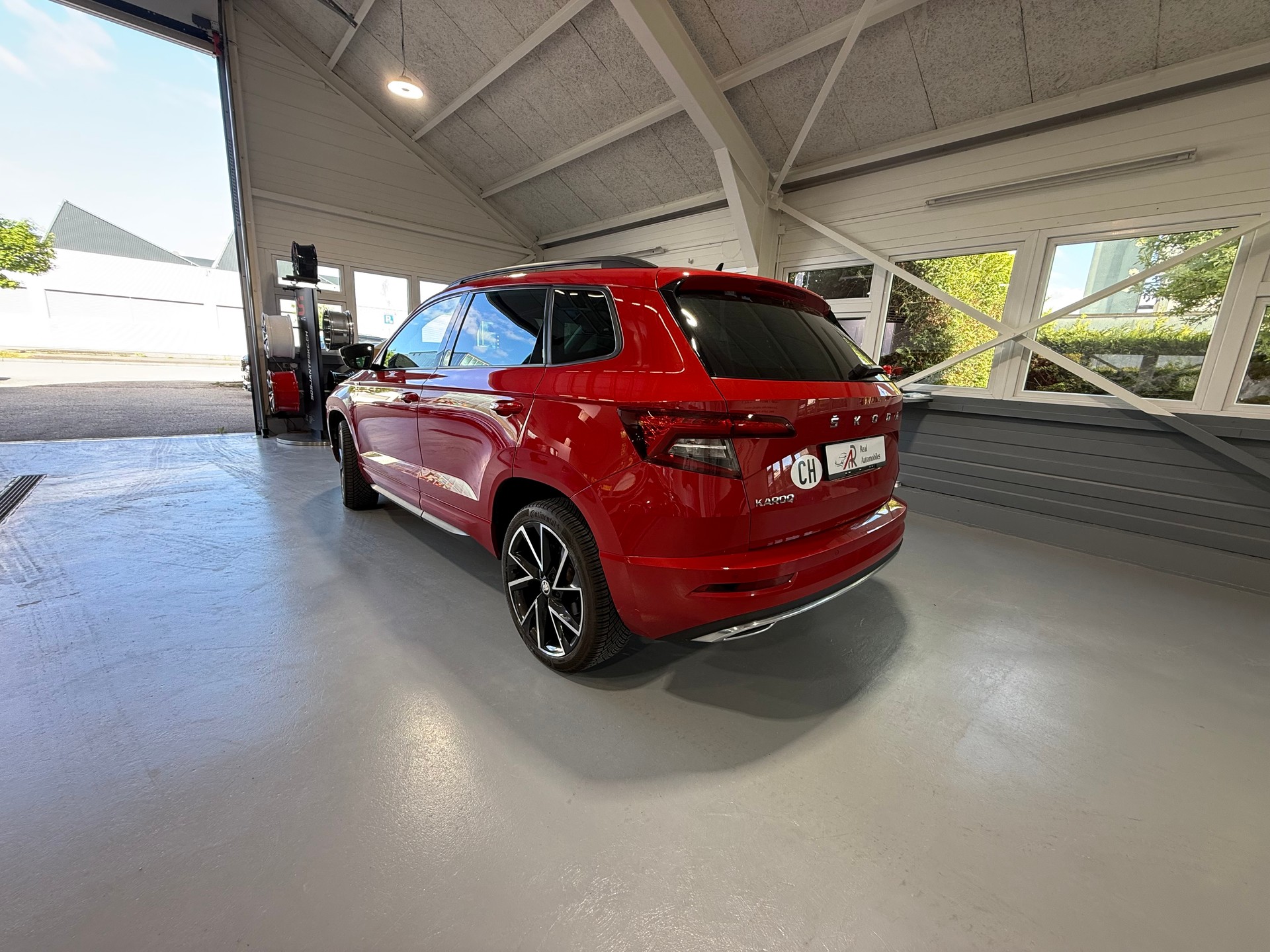 SKODA KAROQ-image-6