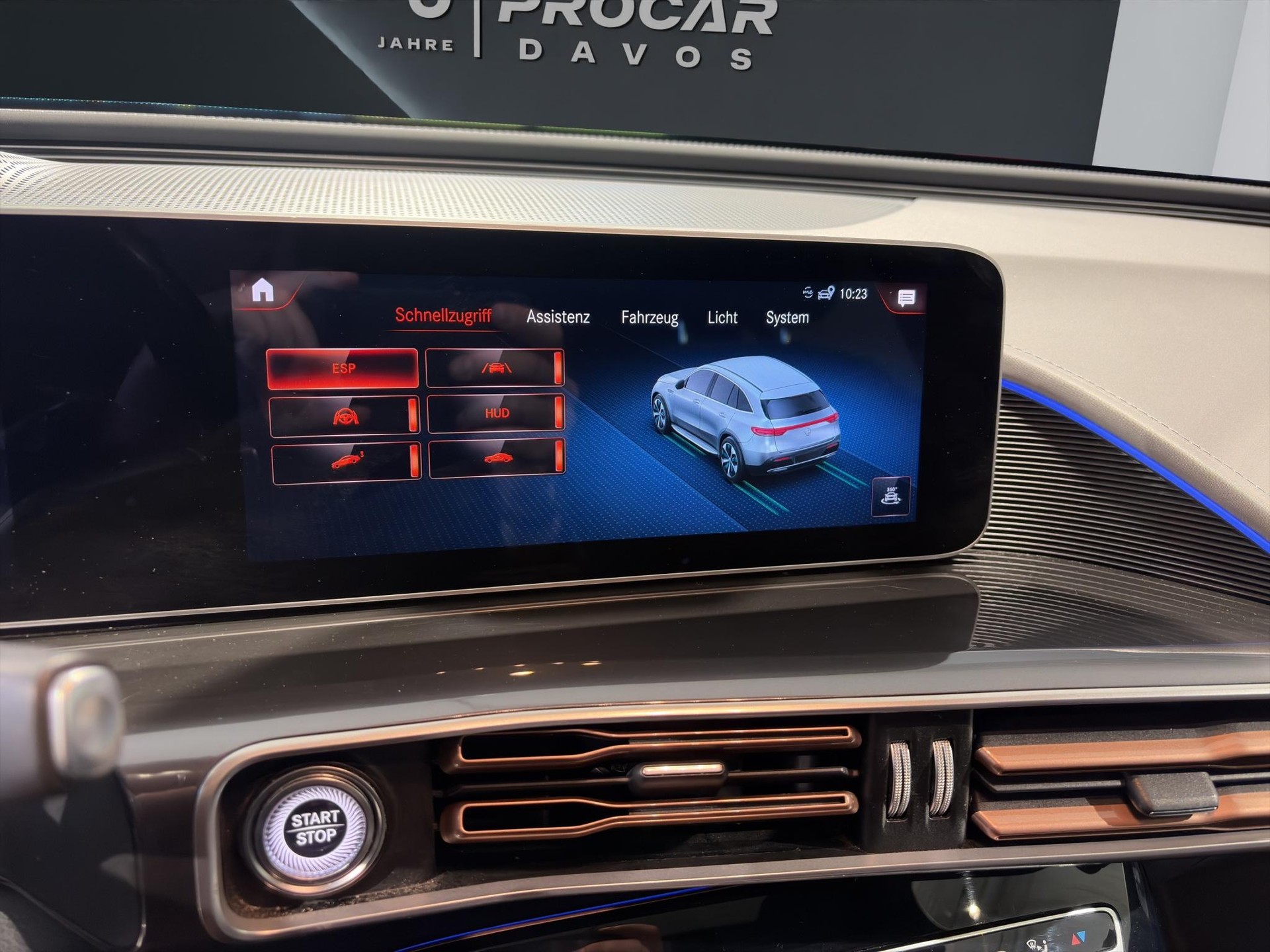 MERCEDES-BENZ EQC 400 AMG Line 4matic-image-13