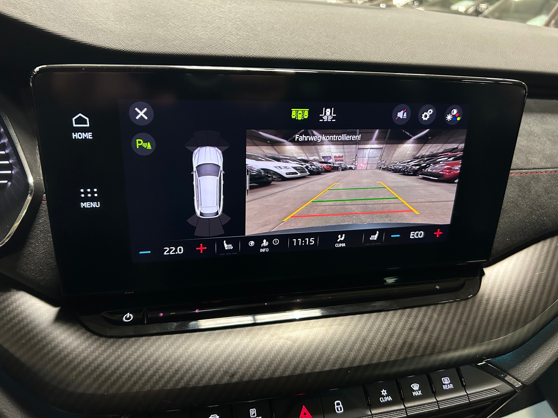 SKODA Octavia Combi 1.4 TSI PHEV DSG RS-image-15