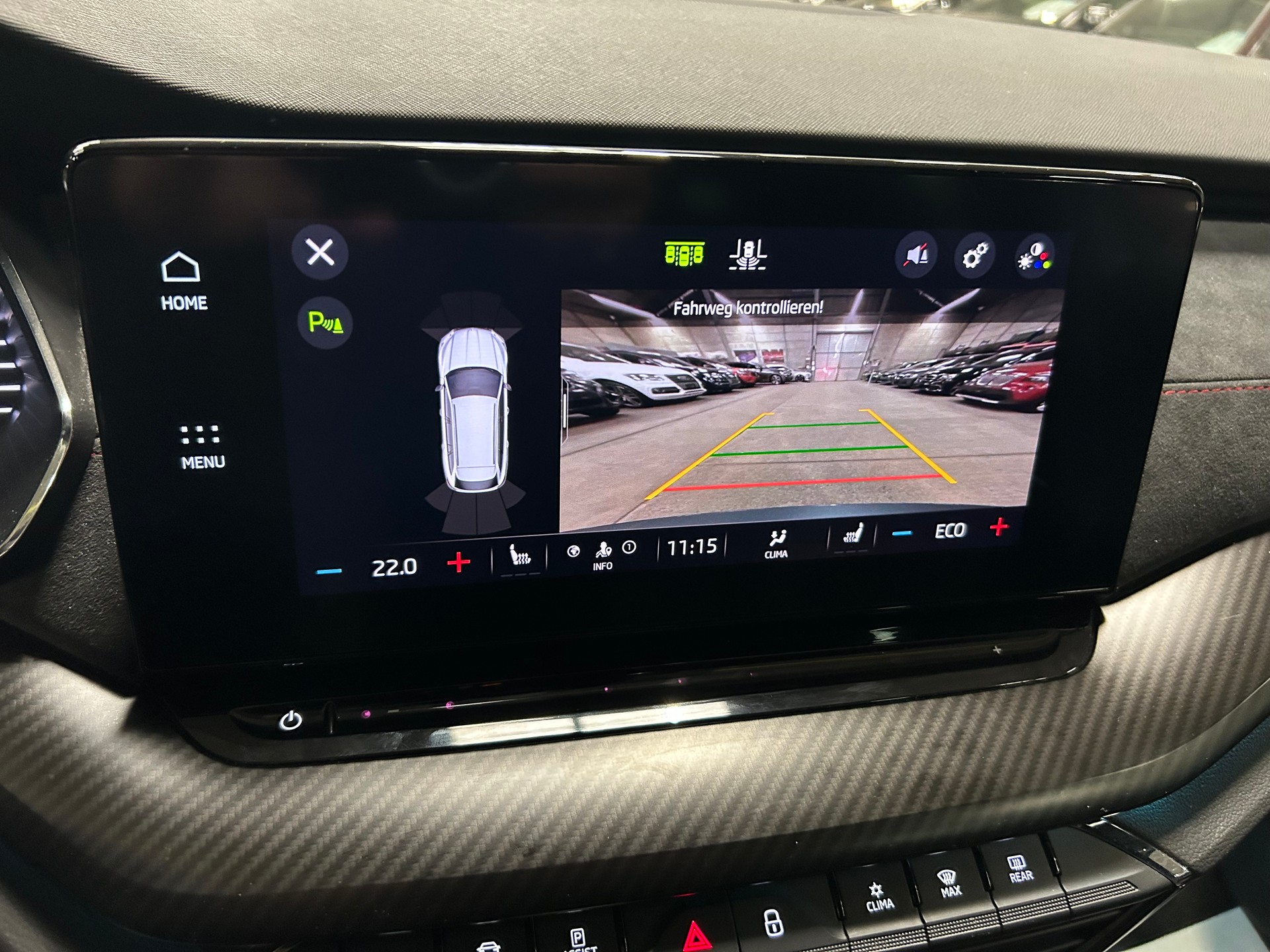 SKODA Octavia Combi 1.4 TSI PHEV DSG RS-image-13