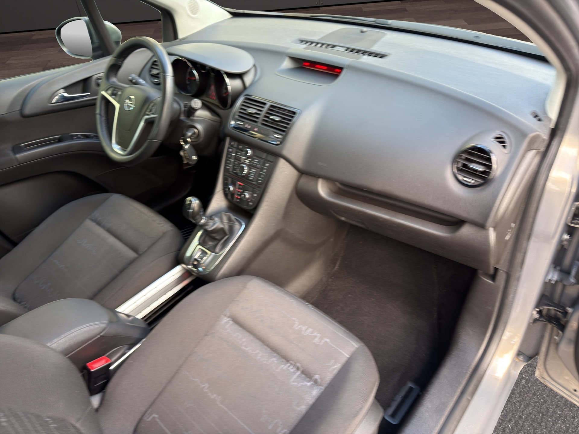 OPEL Meriva 1.4 Turbo Enjoy-image-18