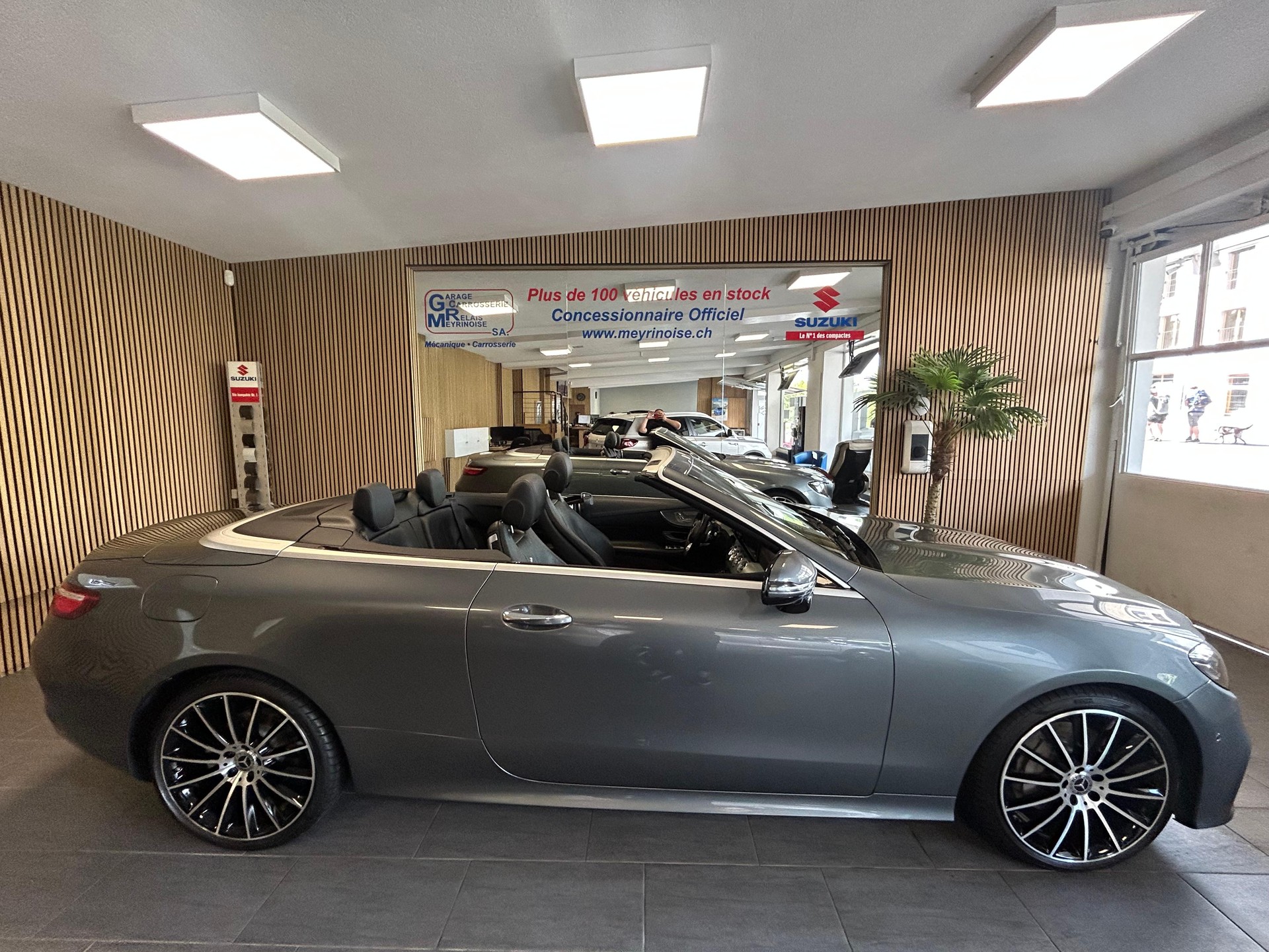 MERCEDES-BENZ E 200 AMG Line 4matic Cabriolet