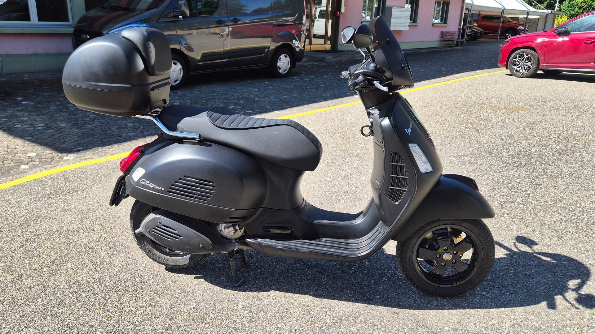 PIAGGIO Vespa GTS 300 Super Notte-image-13