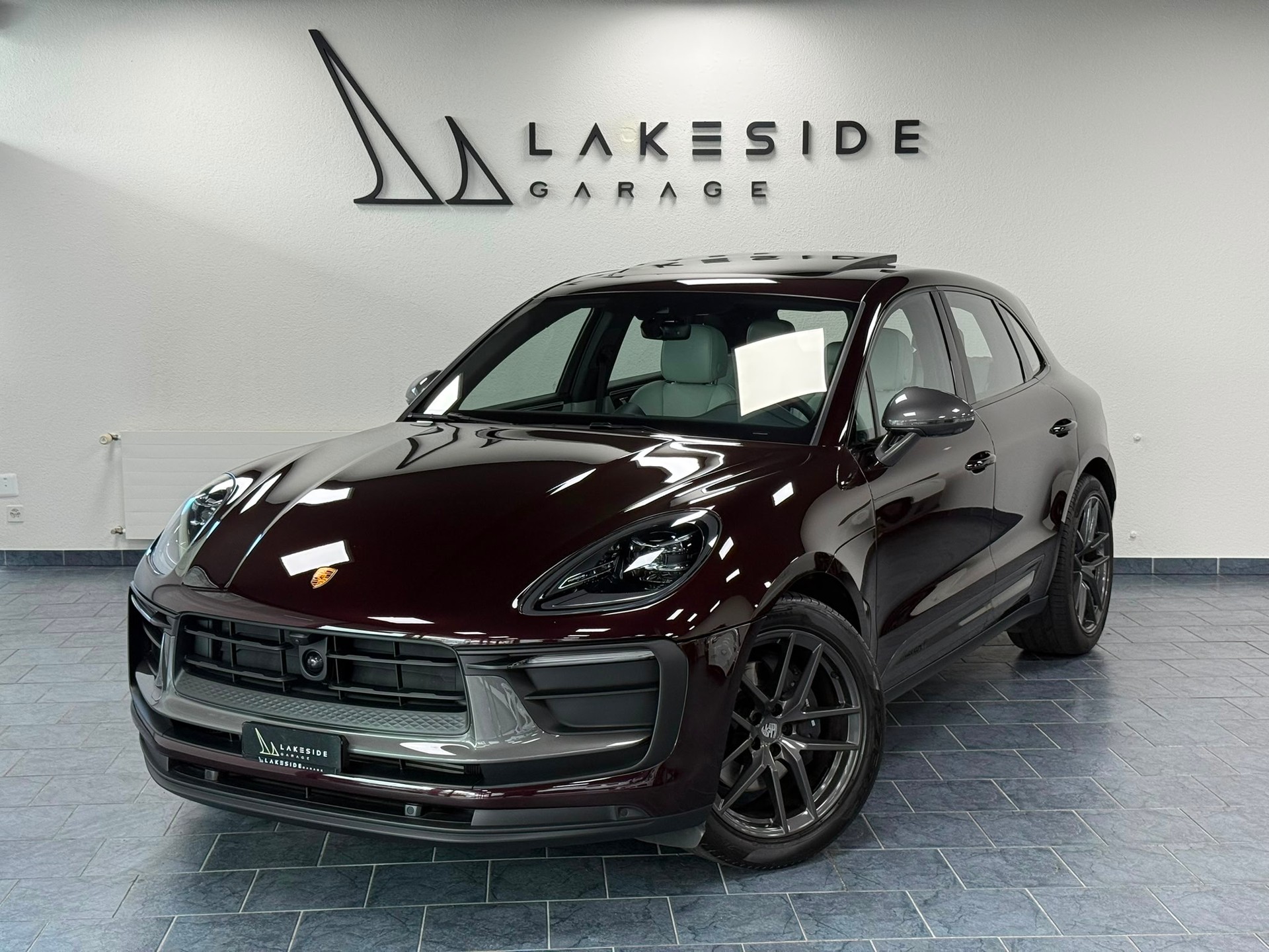 PORSCHE Macan T PDK-image-6