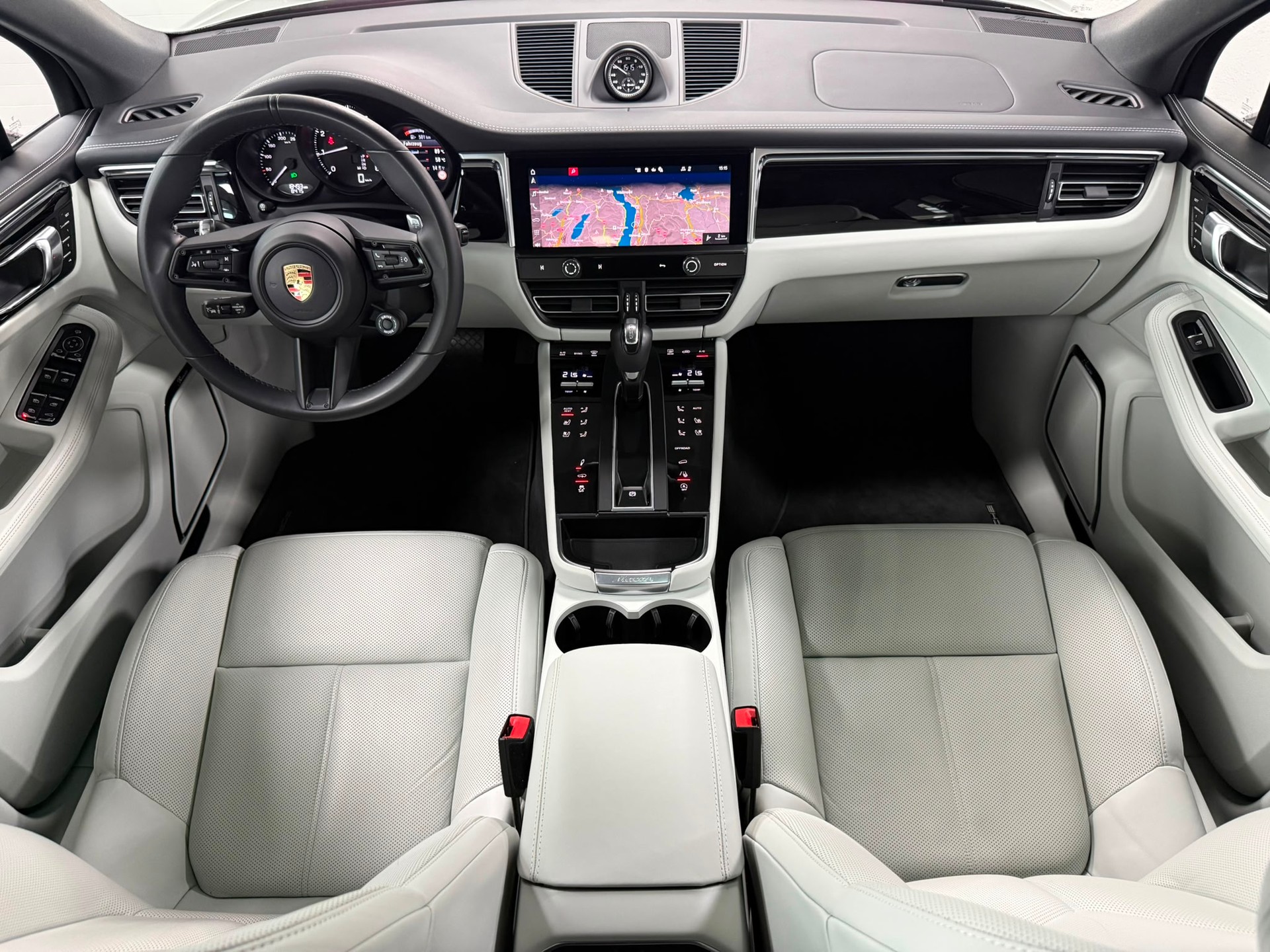 PORSCHE Macan T PDK-image-13