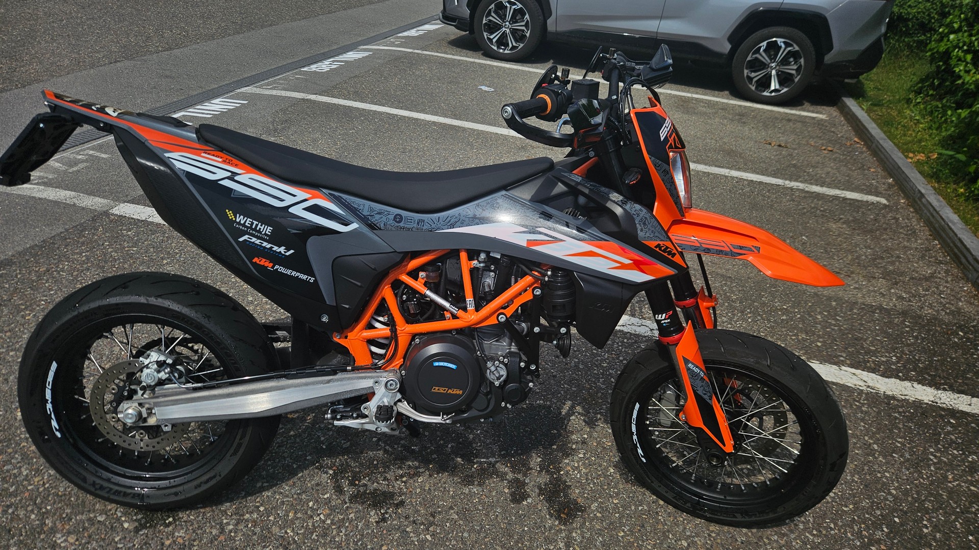 KTM 690 SMC R-image-2