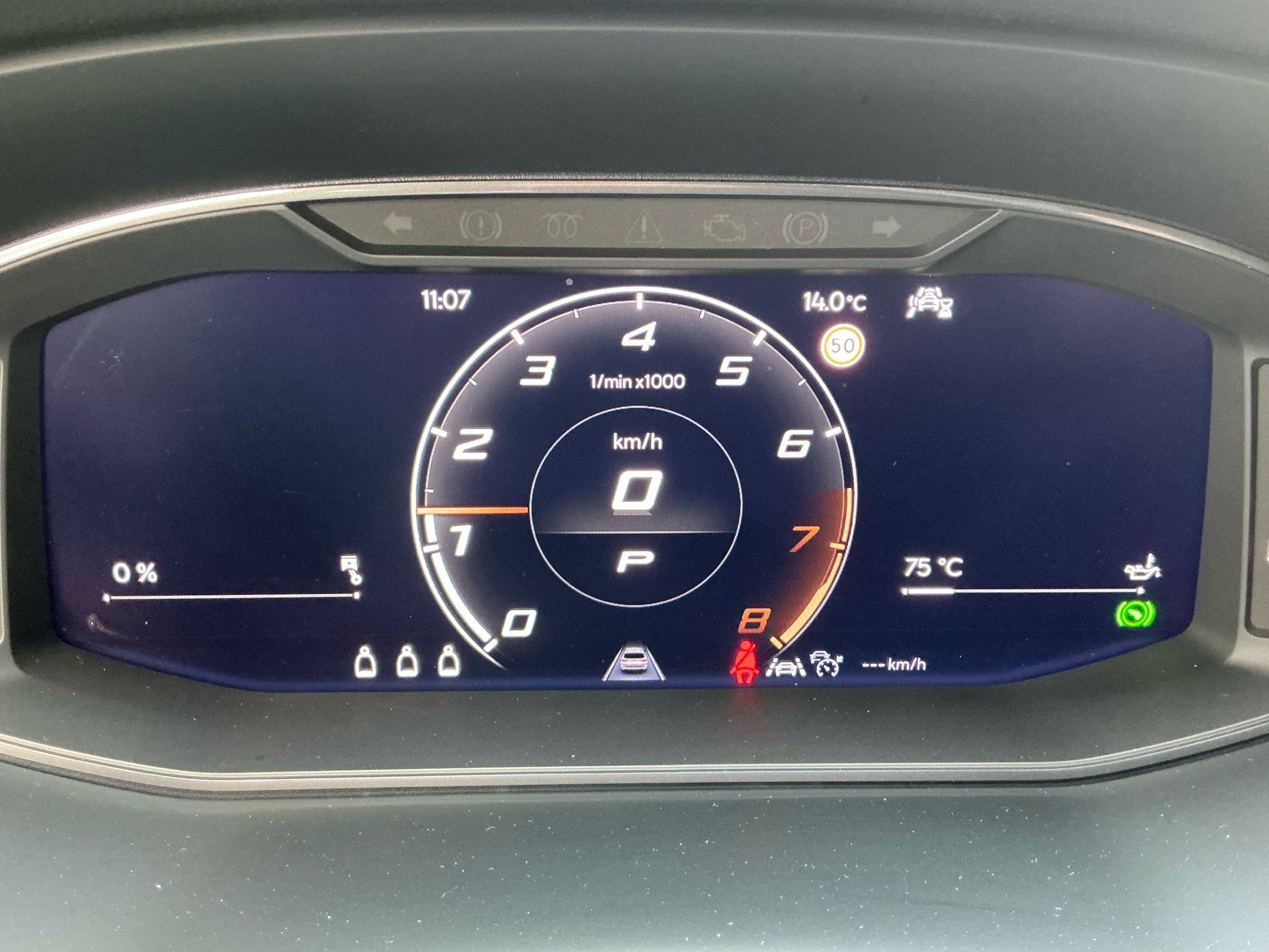 CUPRA Ateca VZ 4 DRIVE *** PANORAMAGLASDACH & ANHÄNGEKUPPLUNG ***-image-12