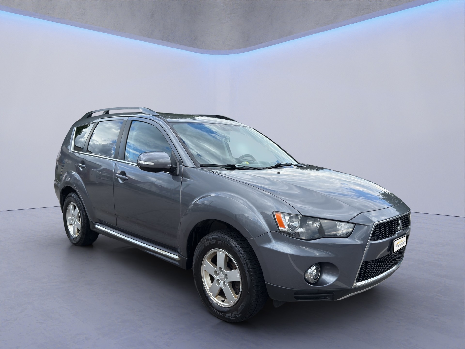 MITSUBISHI Outlander 2.2 DID Inform 4WD-showroom-element-1