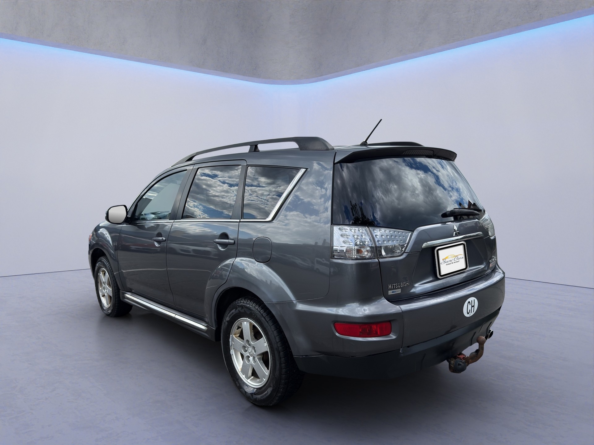 MITSUBISHI Outlander 2.2 DID Inform 4WD-showroom-element-2