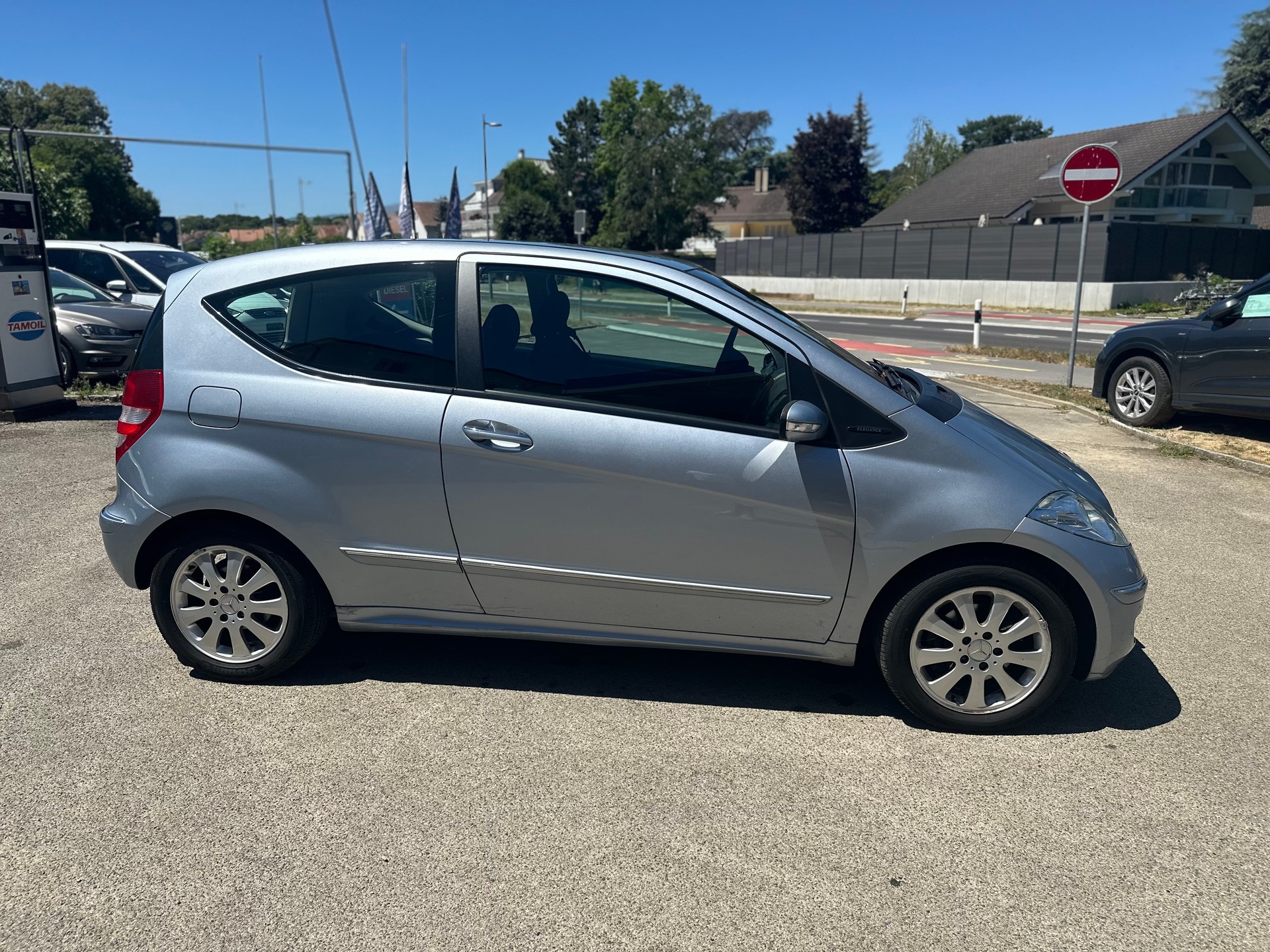 MERCEDES-BENZ A 200 T Elégance-image-3