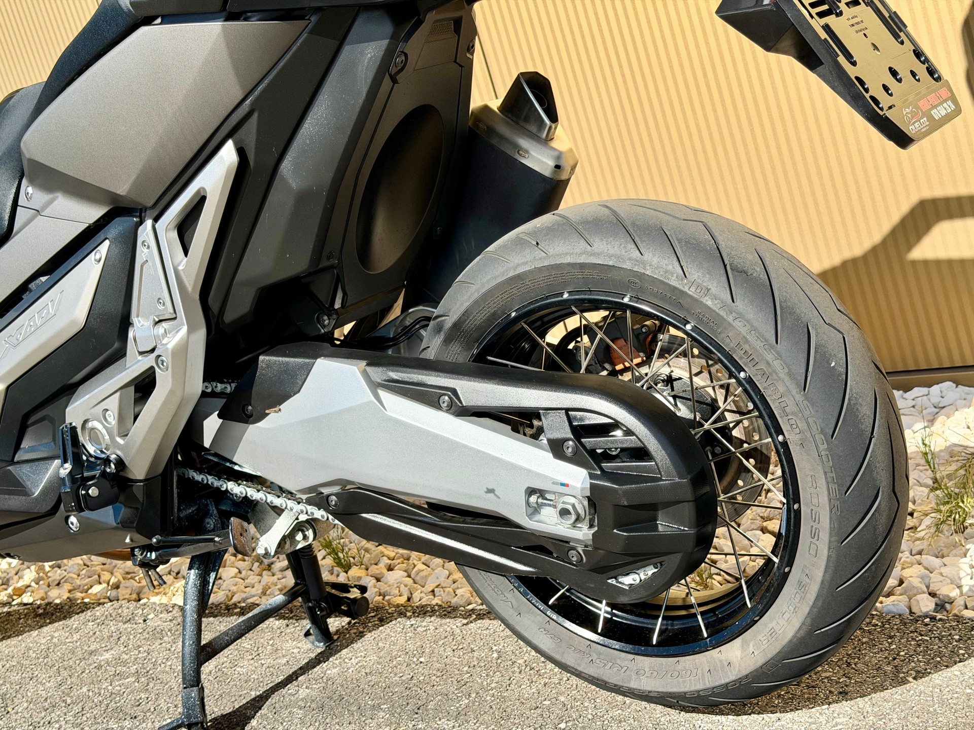 HONDA X-ADV 750 ABS-image-13