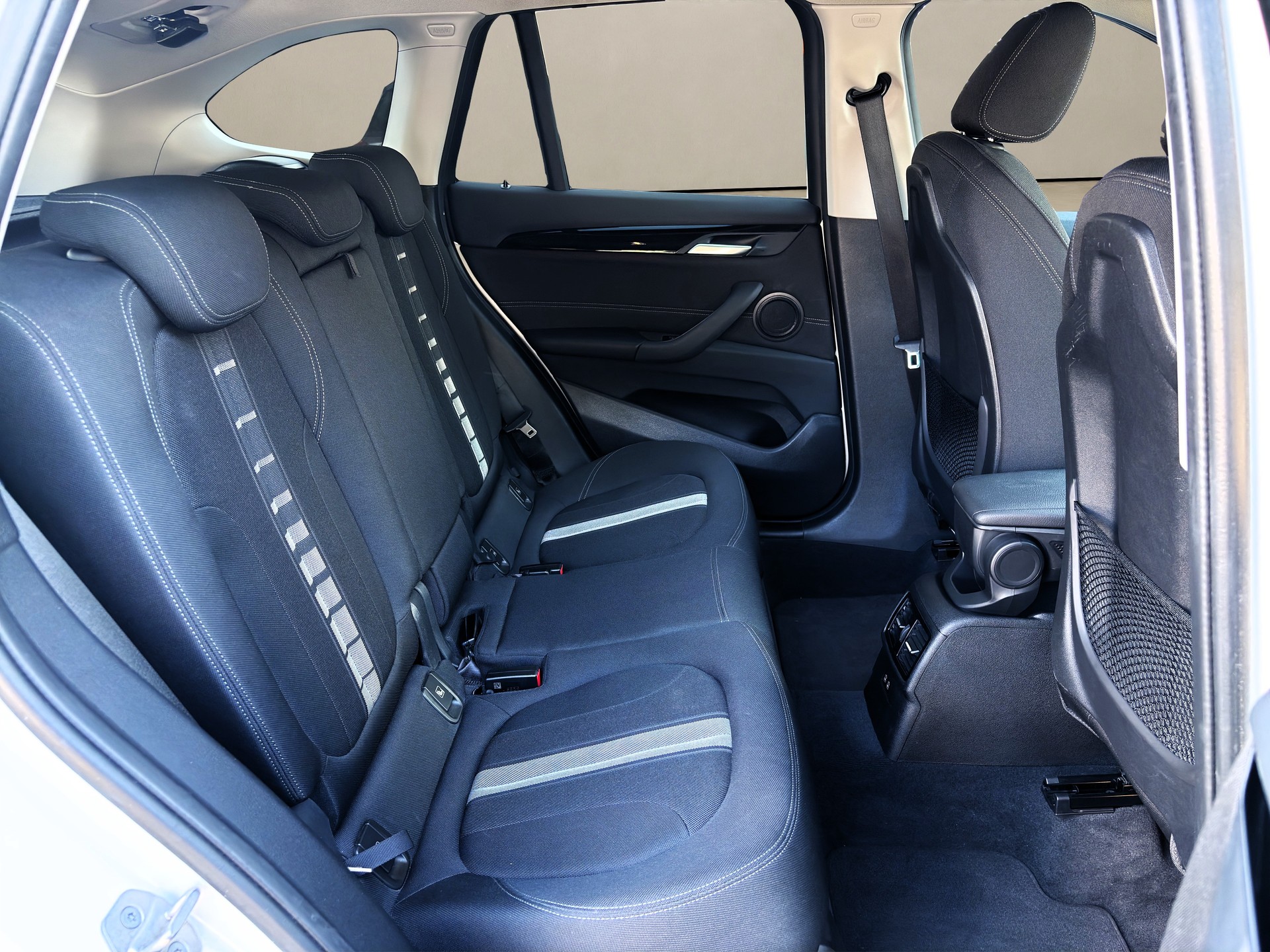 BMW X1 xDrive 20d Steptronic ✅CH-Fahrzeug & Gratis-Service und 8-fach bereift auf ALU✅-image-13