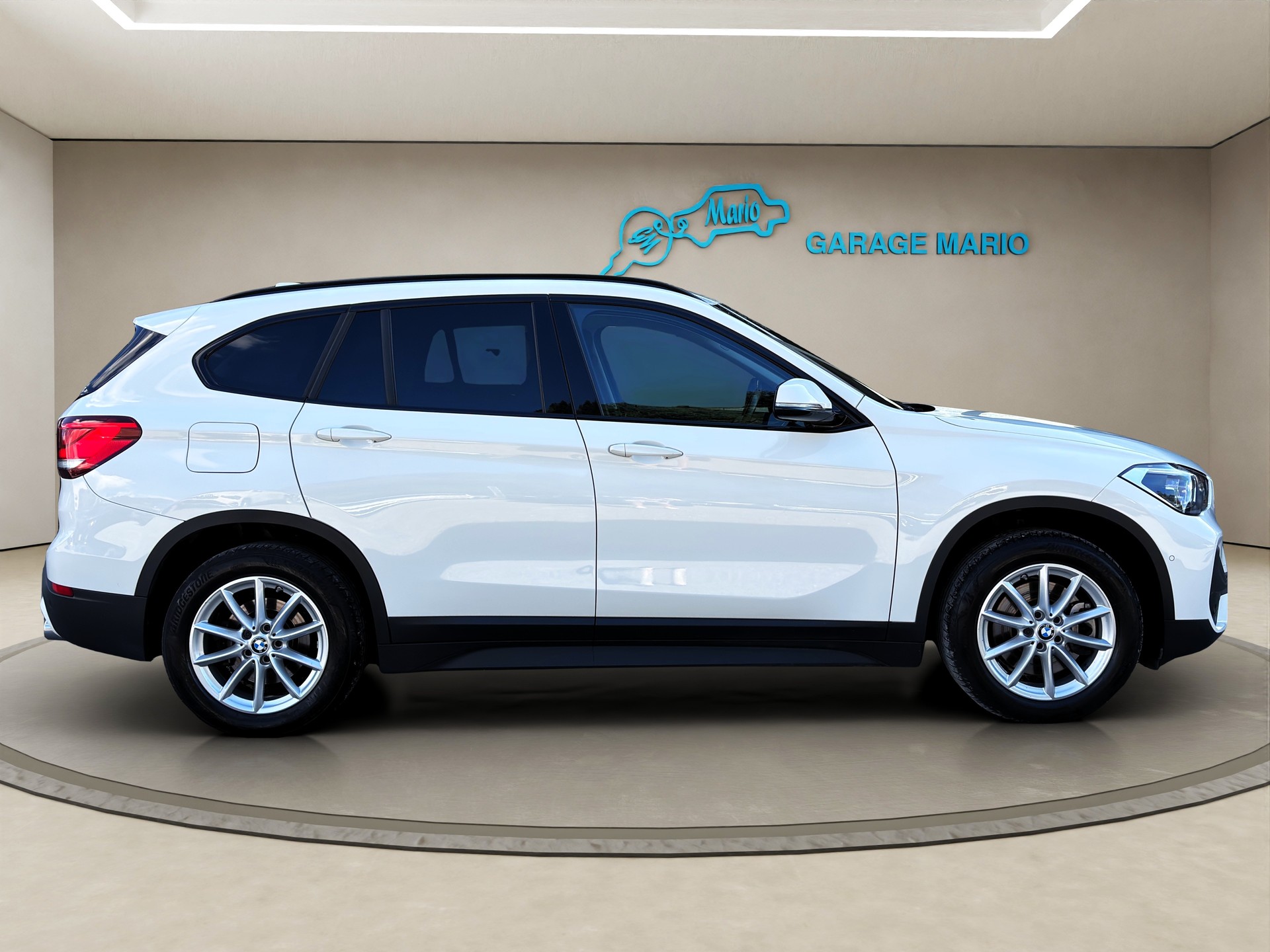 BMW X1 xDrive 20d Steptronic ✅CH-Fahrzeug & Gratis-Service und 8-fach bereift auf ALU✅-image-3