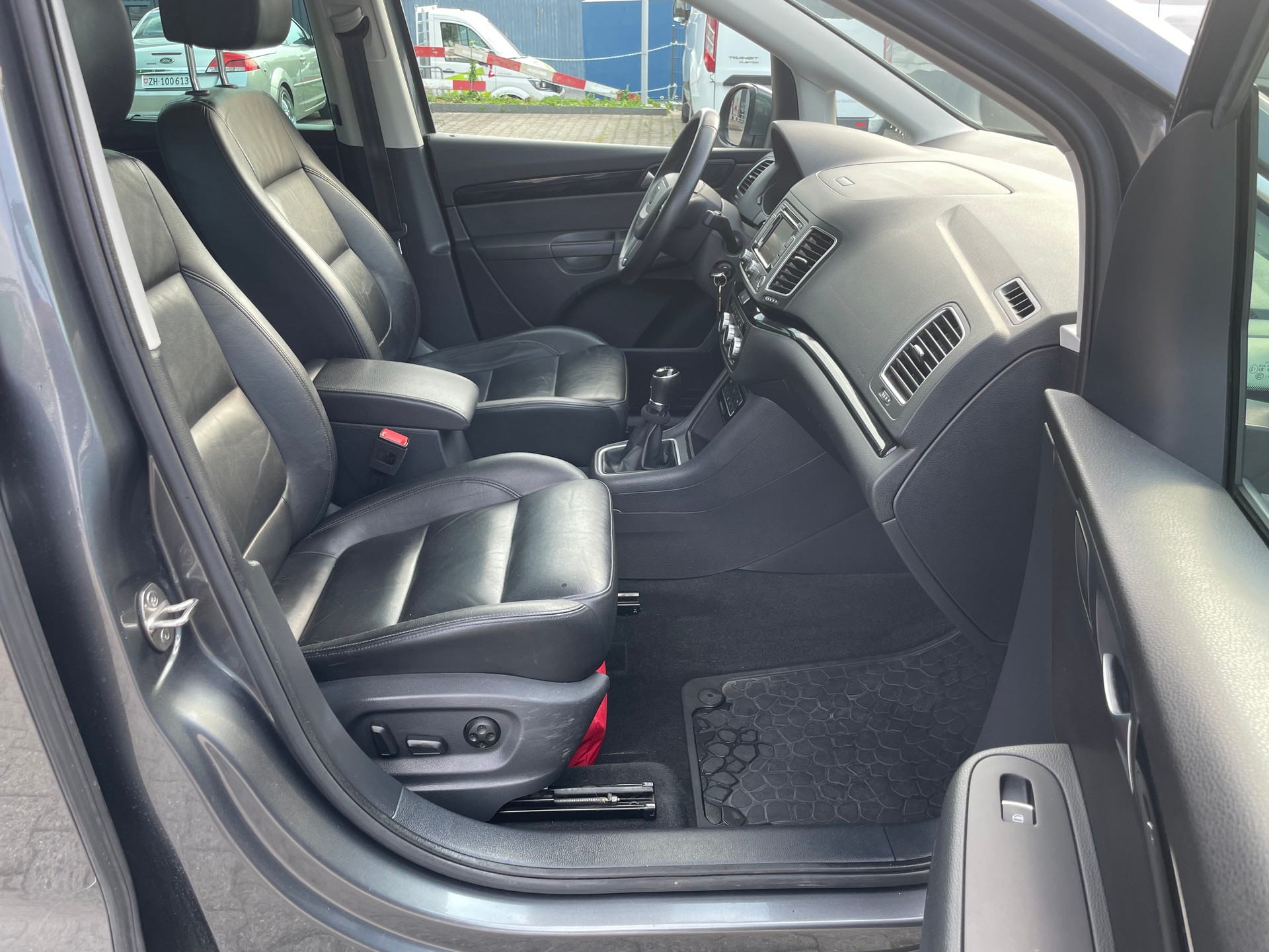 SEAT Alhambra 2.0 TDI Reference 4x4 * 7 Plätzer Airbag Lampe brennt *-image-11