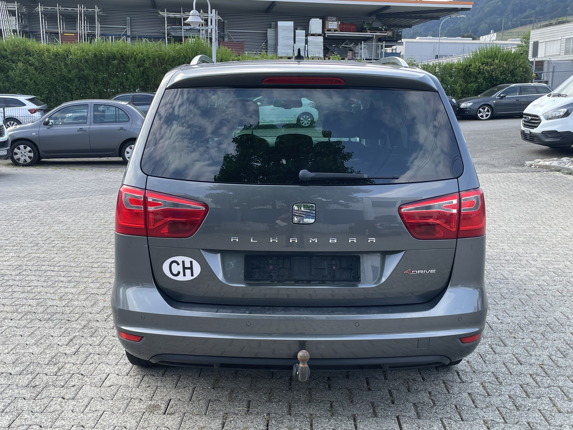 SEAT Alhambra 2.0 TDI Reference 4x4 * 7 Plätzer Airbag Lampe brennt *-image-4