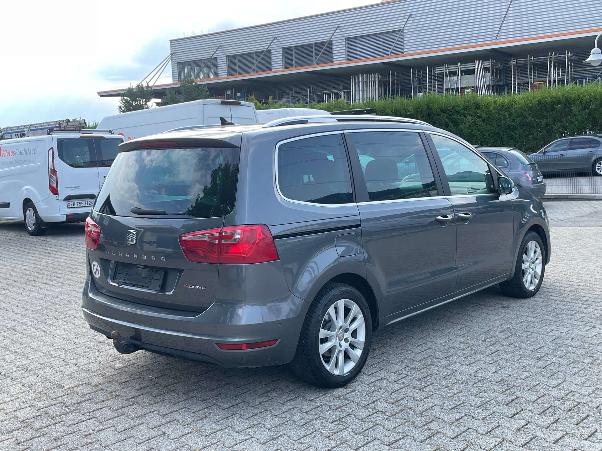 SEAT Alhambra 2.0 TDI Reference 4x4 * 7 Plätzer Airbag Lampe brennt *-image-5