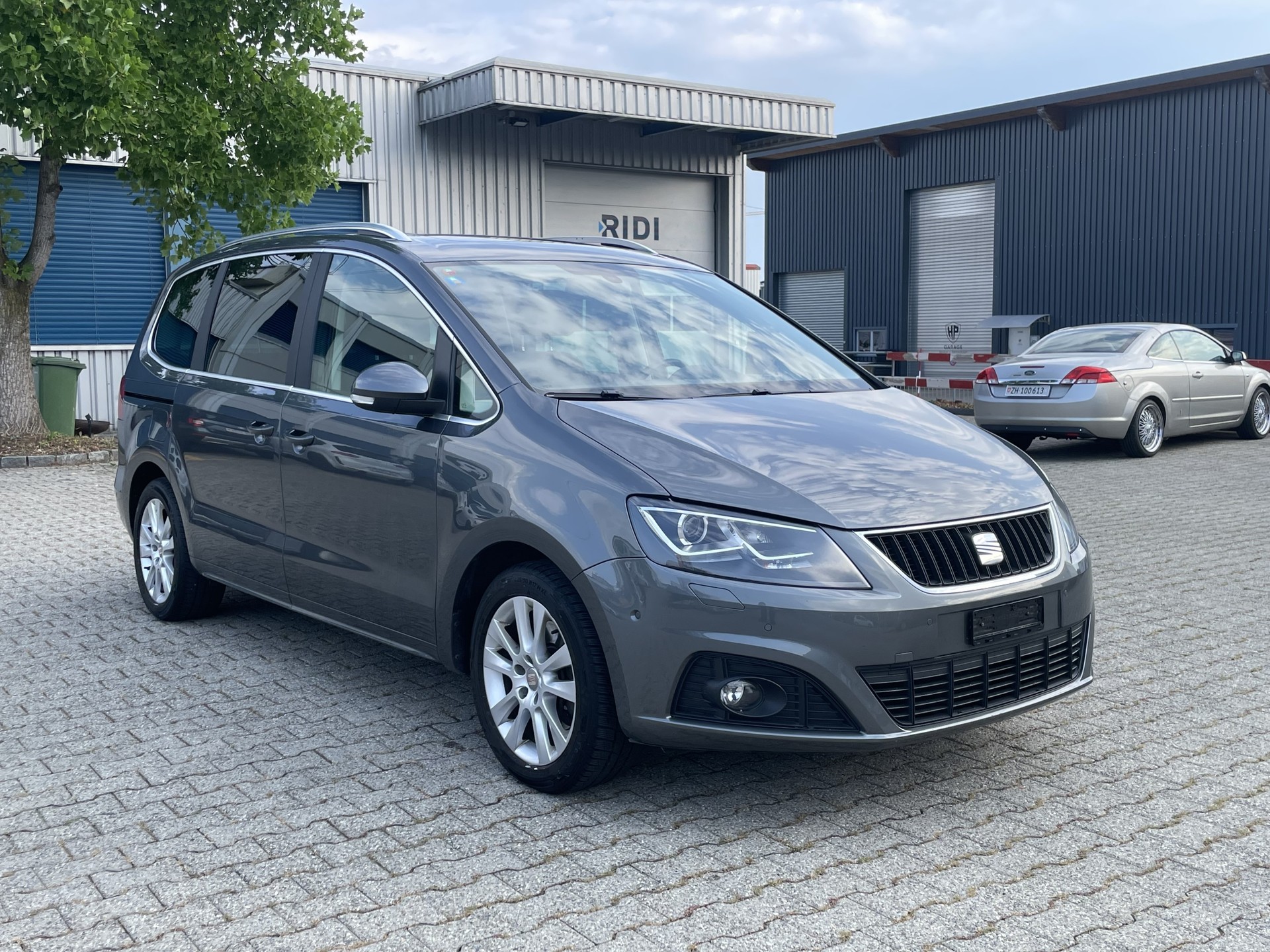 SEAT Alhambra 2.0 TDI Reference 4x4 * 7 Plätzer Airbag Lampe brennt *-image-7