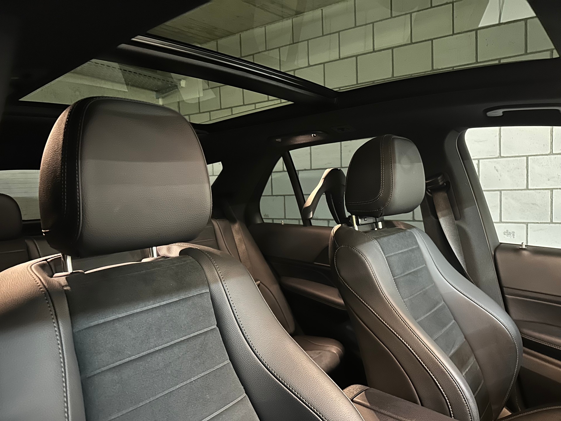 MERCEDES-BENZ GLE 450 AMG Line 4matic-image-5
