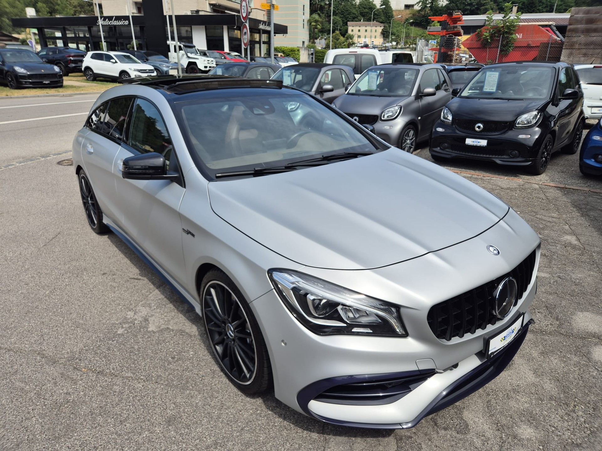 MERCEDES-BENZ CLA Shooting Brake 45 AMG 4Matic Speedshift-image-2