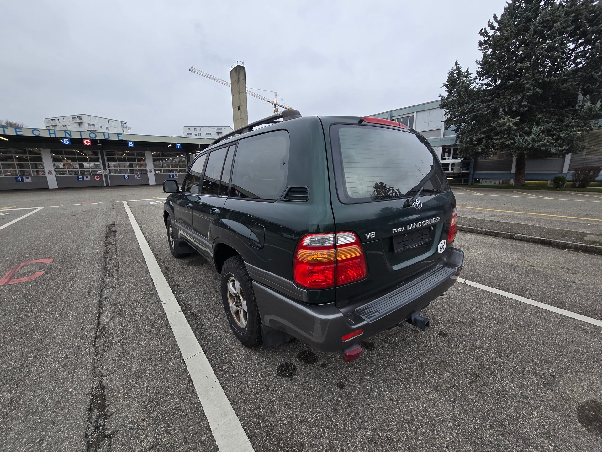 TOYOTA LAND CRUISER-image-8