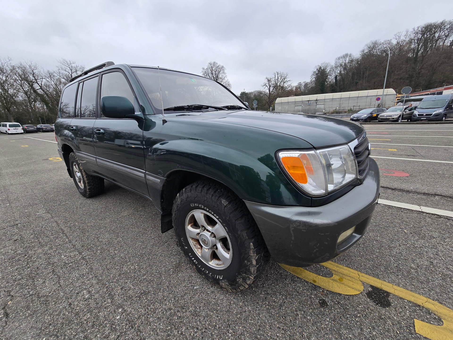 TOYOTA LAND CRUISER