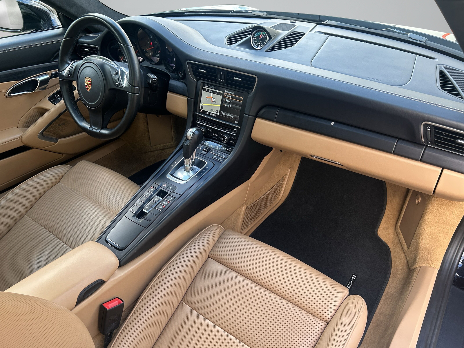 PORSCHE 911 Carrera 4 GTS PDK -fortlaufende Approved Garantie-komplette und einwandfreie Servicehystorie--image-7